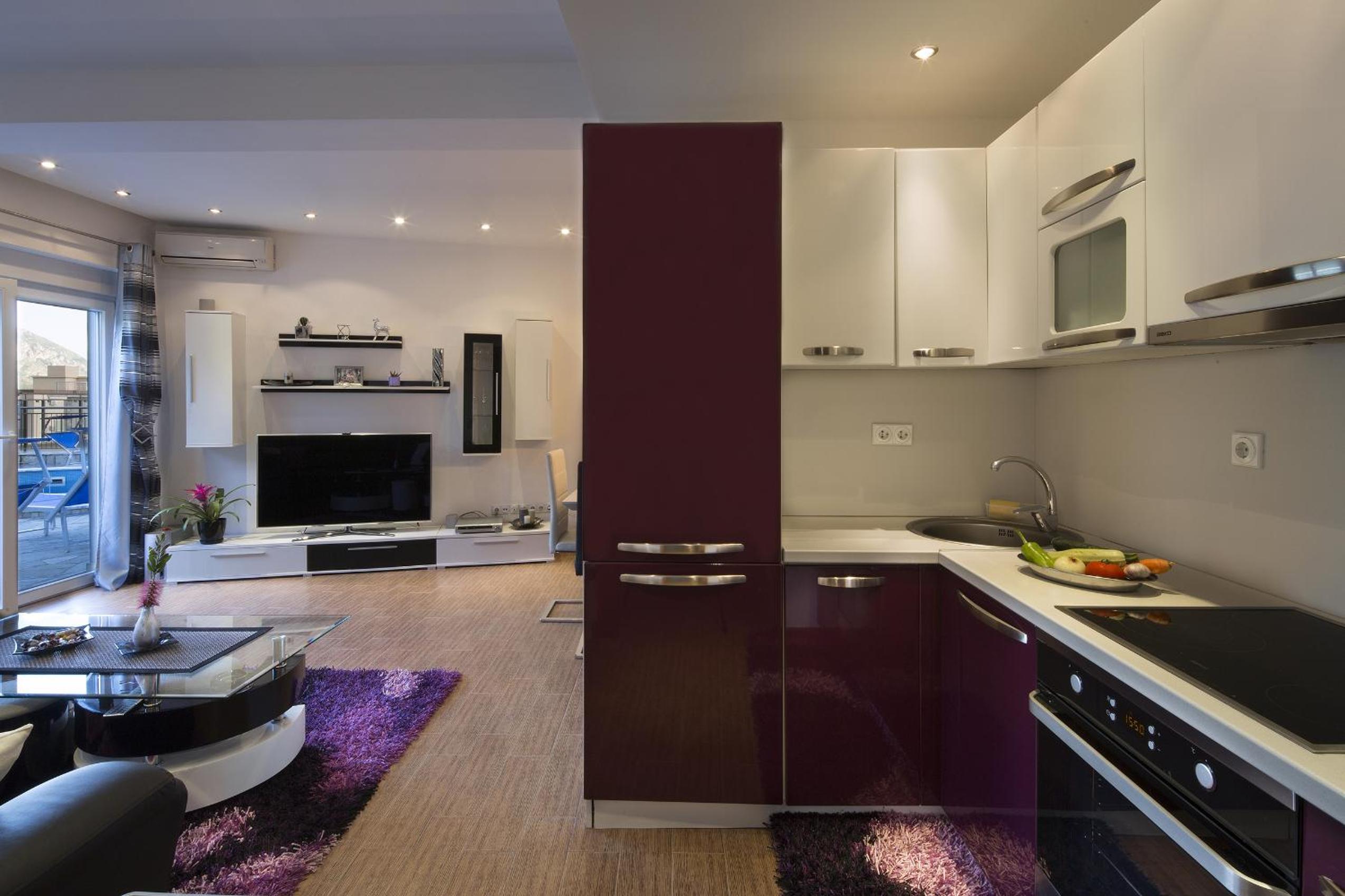 Montelux Apartments
