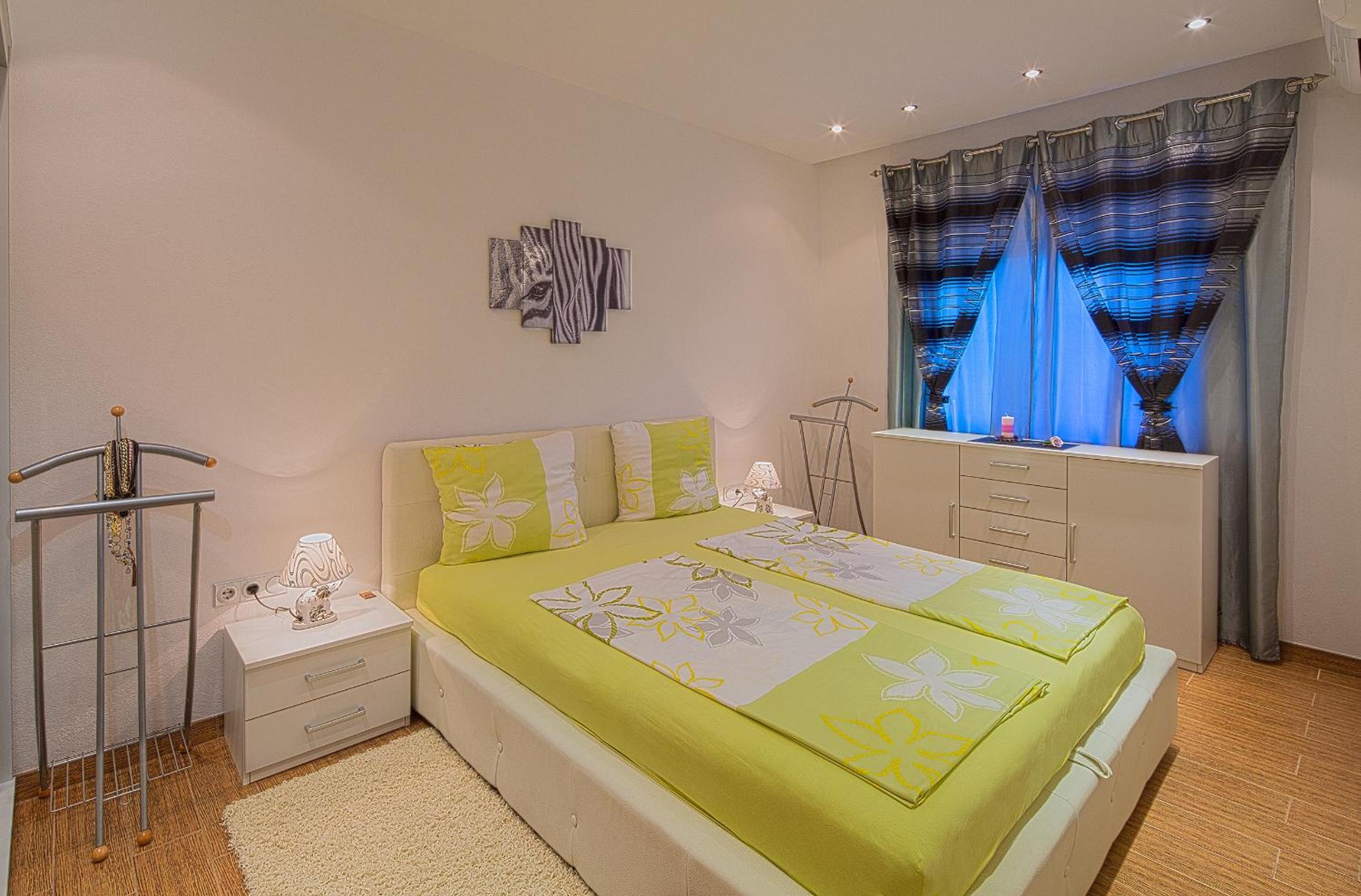 Montelux Apartments