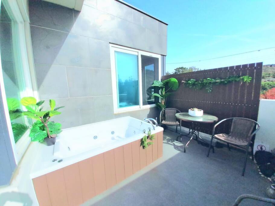 Siyoung's House