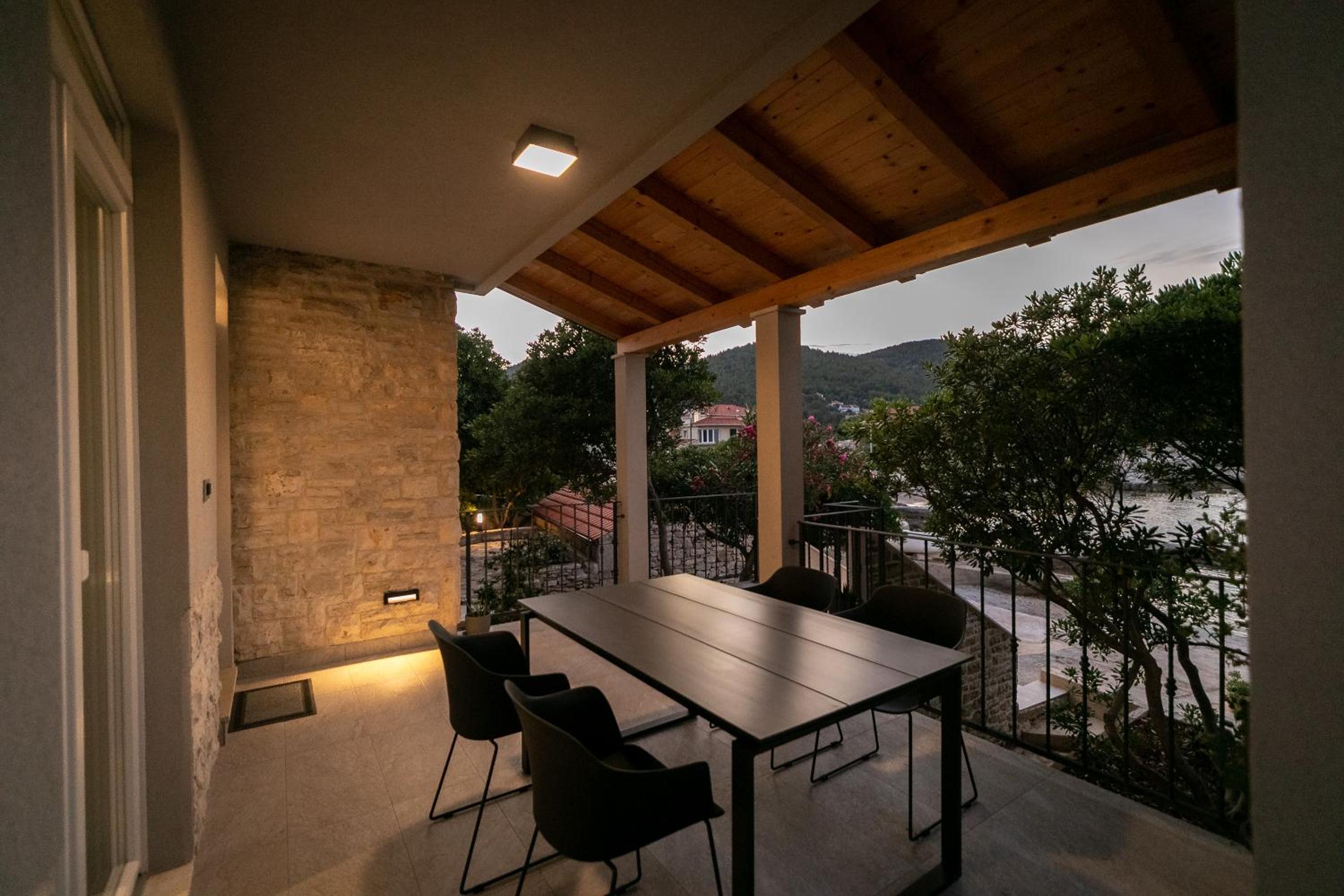 The Plaza Ground Floor Apartments photo 4