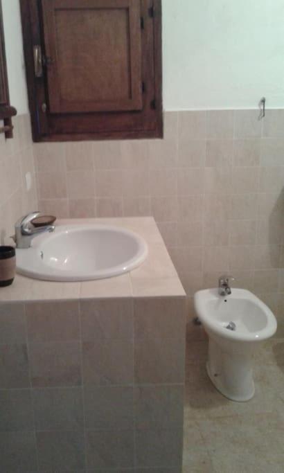Dammusino: mini-appartamento view 4
