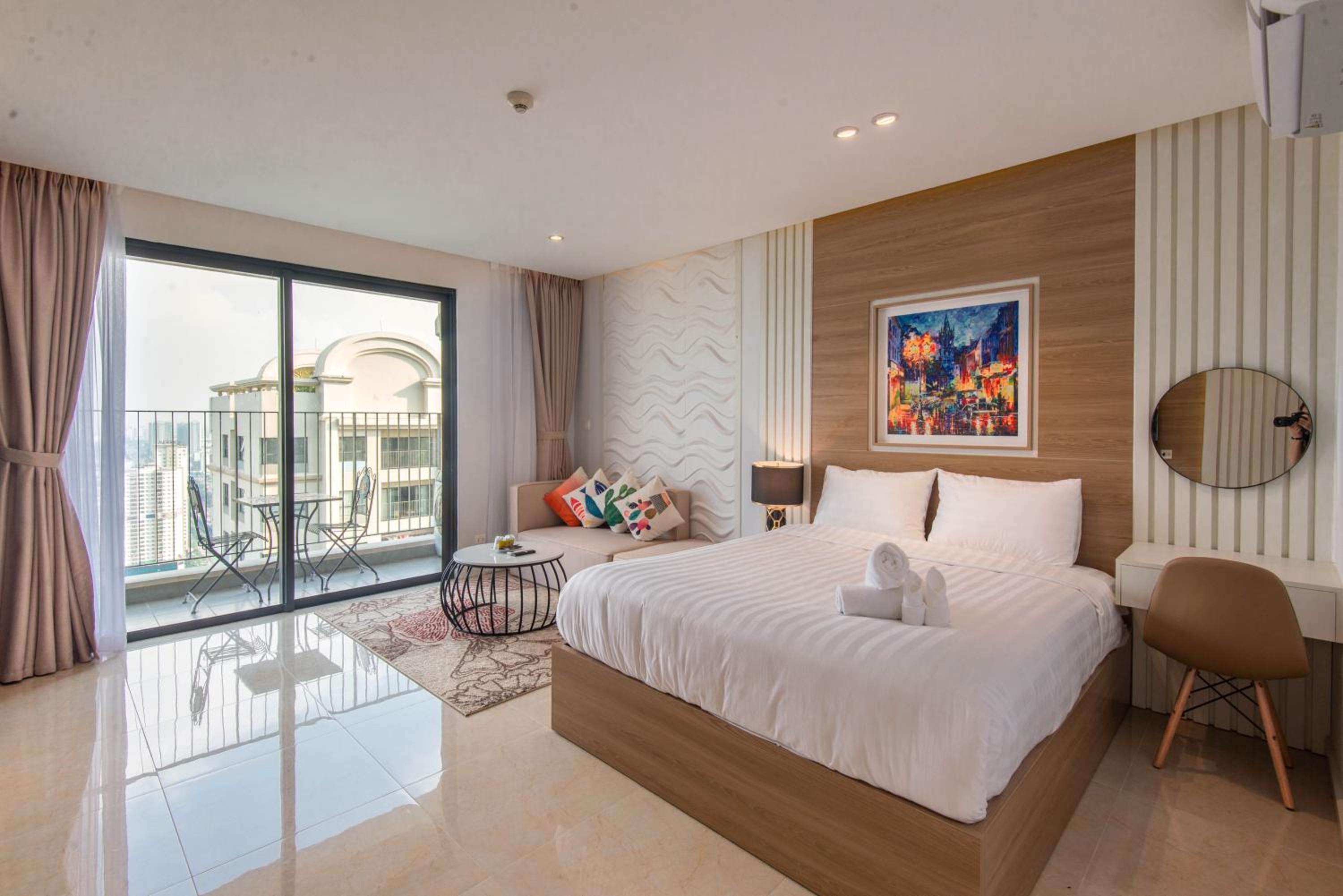 Vinhomes Dcapital Tran Duy Hung Official