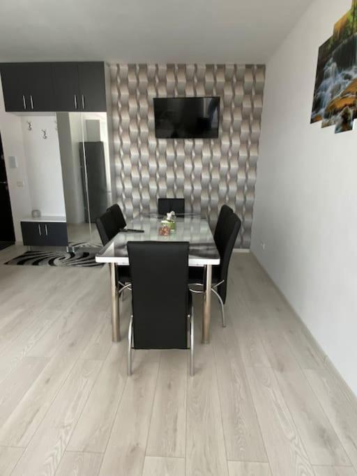 Happy apartment 1