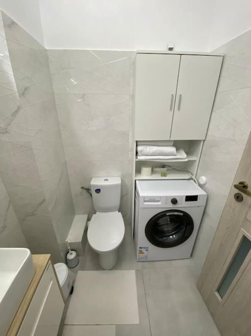 Happy apartment 1