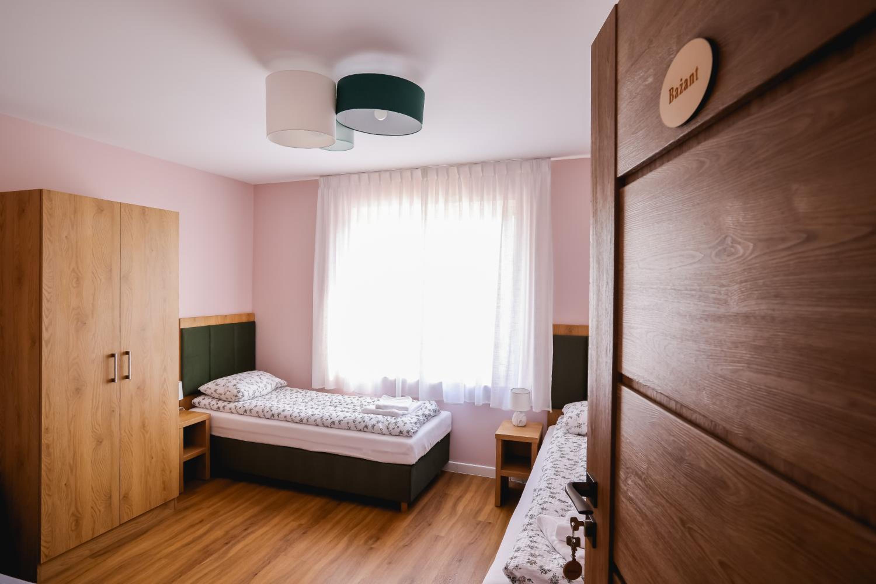 Dom do wynajęcia z tarasem i ogrodem, balia, ognisko