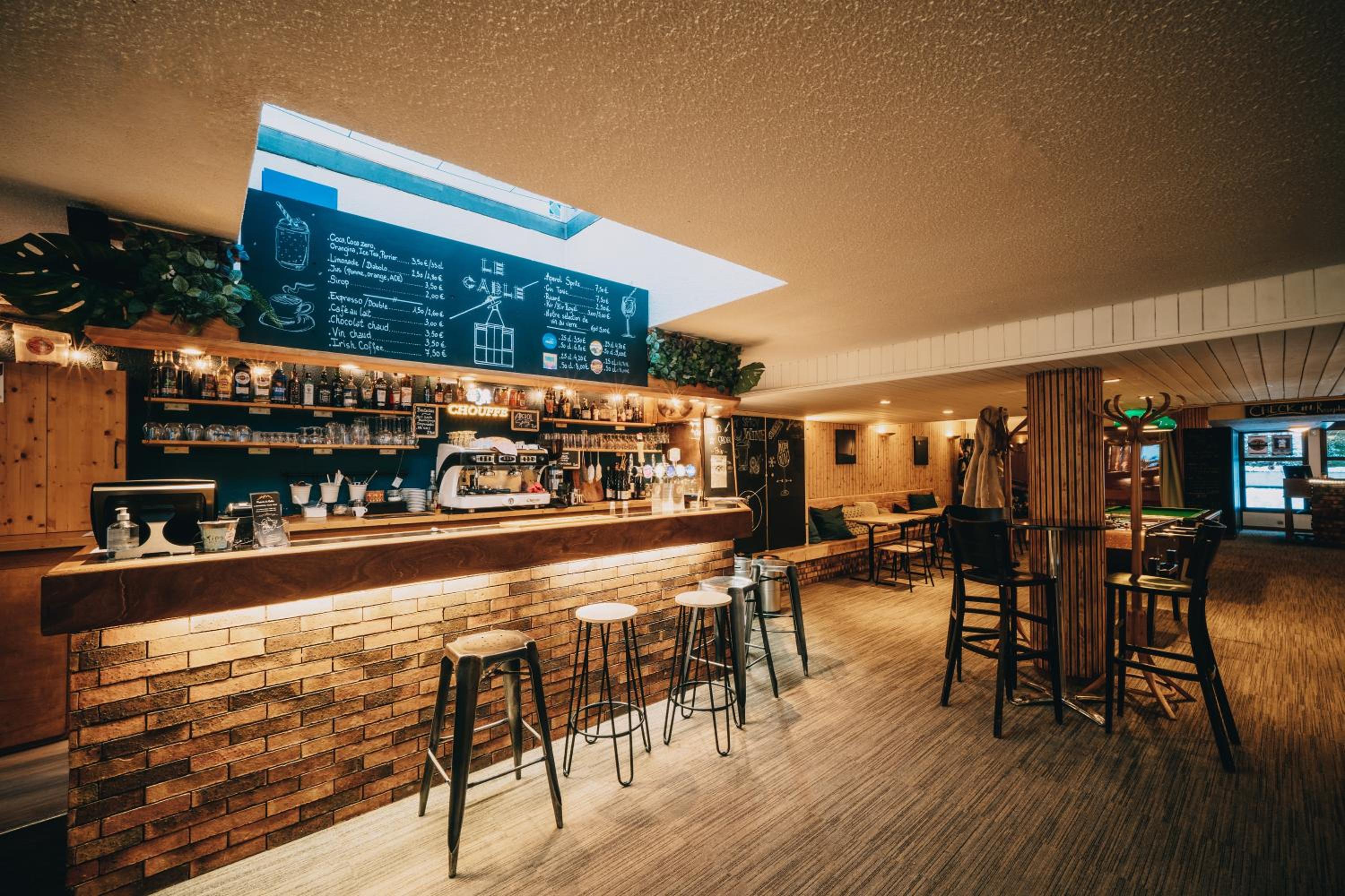 bar