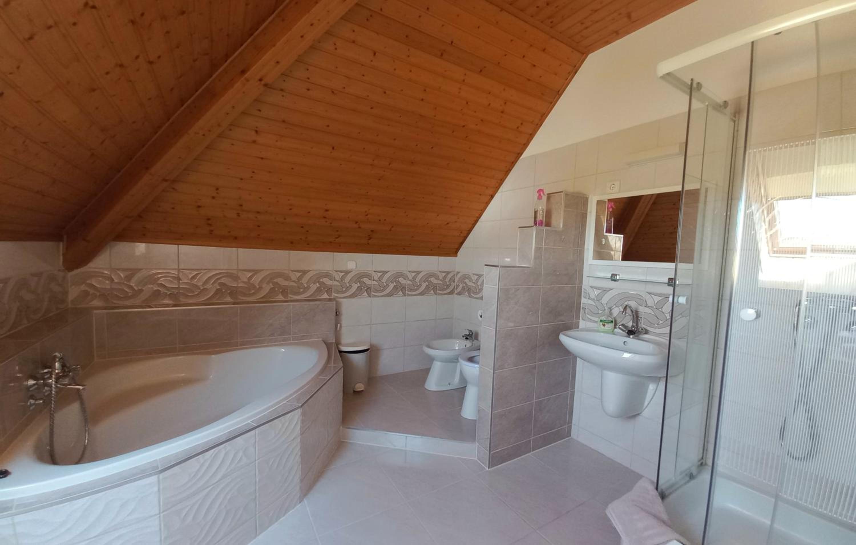 Napsugár Vendégház-Apartman