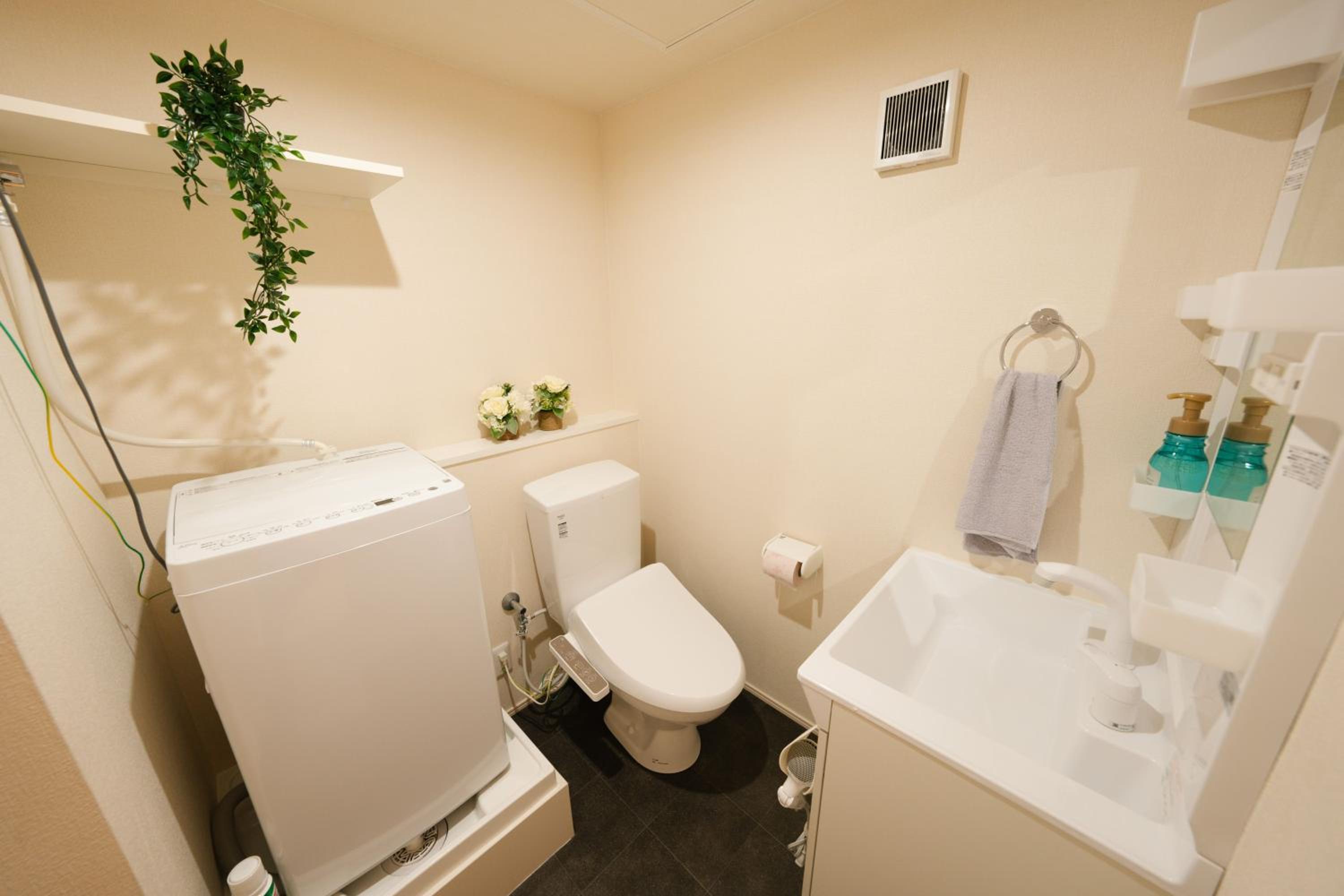 FL Residence Shinjuku II