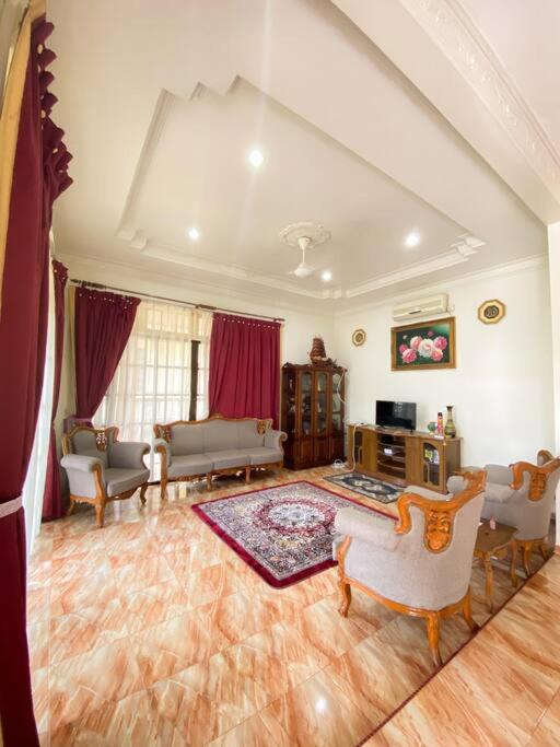 Bungalow Lina Homestay photo 3