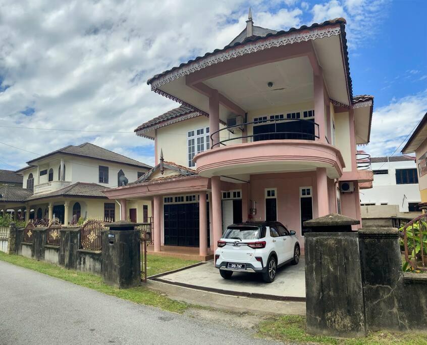 Bungalow Lina Homestay photo 4