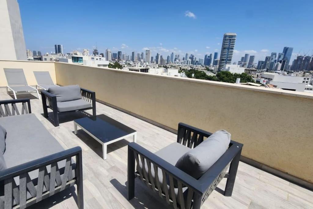 Penthouse Sea View in Ben Yehuda by HolyGuest