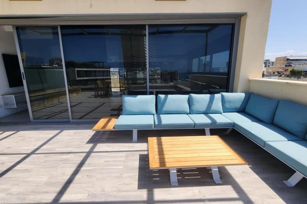 Penthouse Sea View in Ben Yehuda by HolyGuest