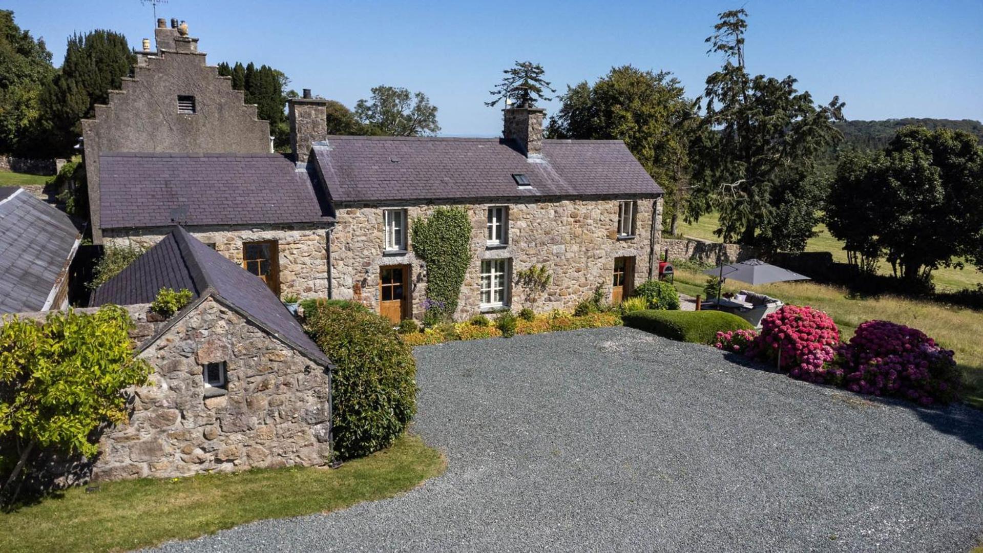 5 Bodafon Country Estate view 4