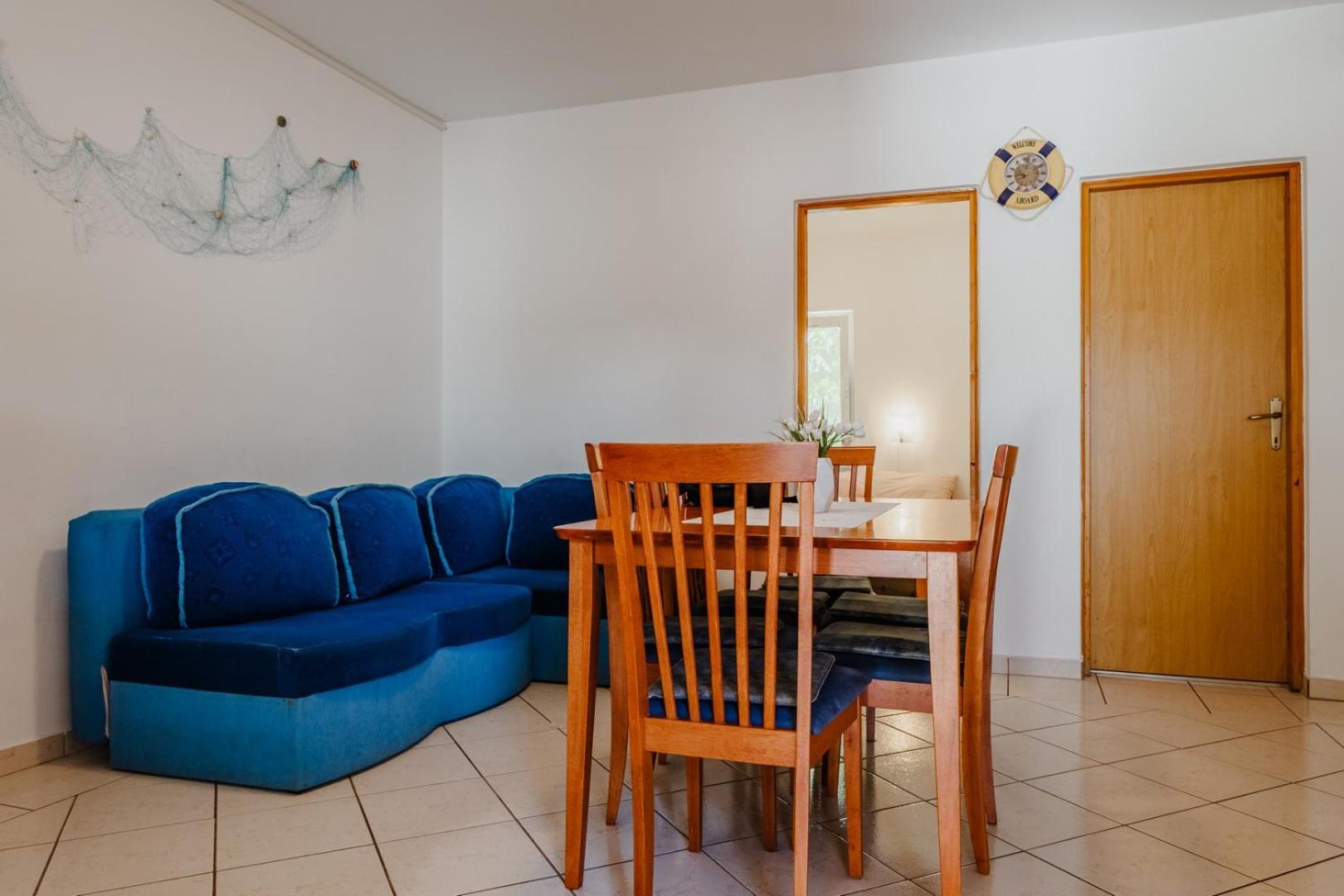 Apartments Lecek