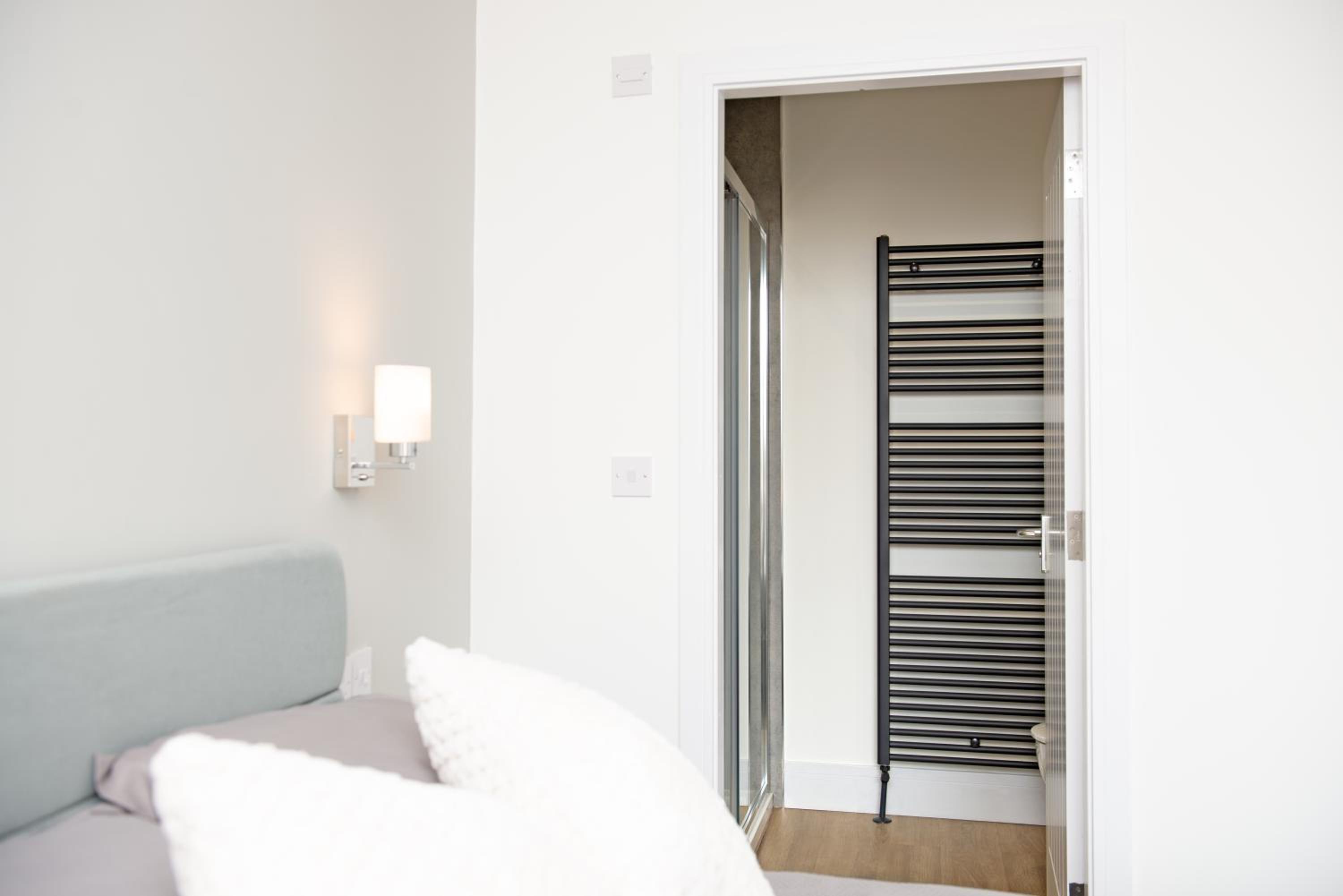 Cara Lodge, Comfortable Self Check-in En-suite Guest Rooms view 4