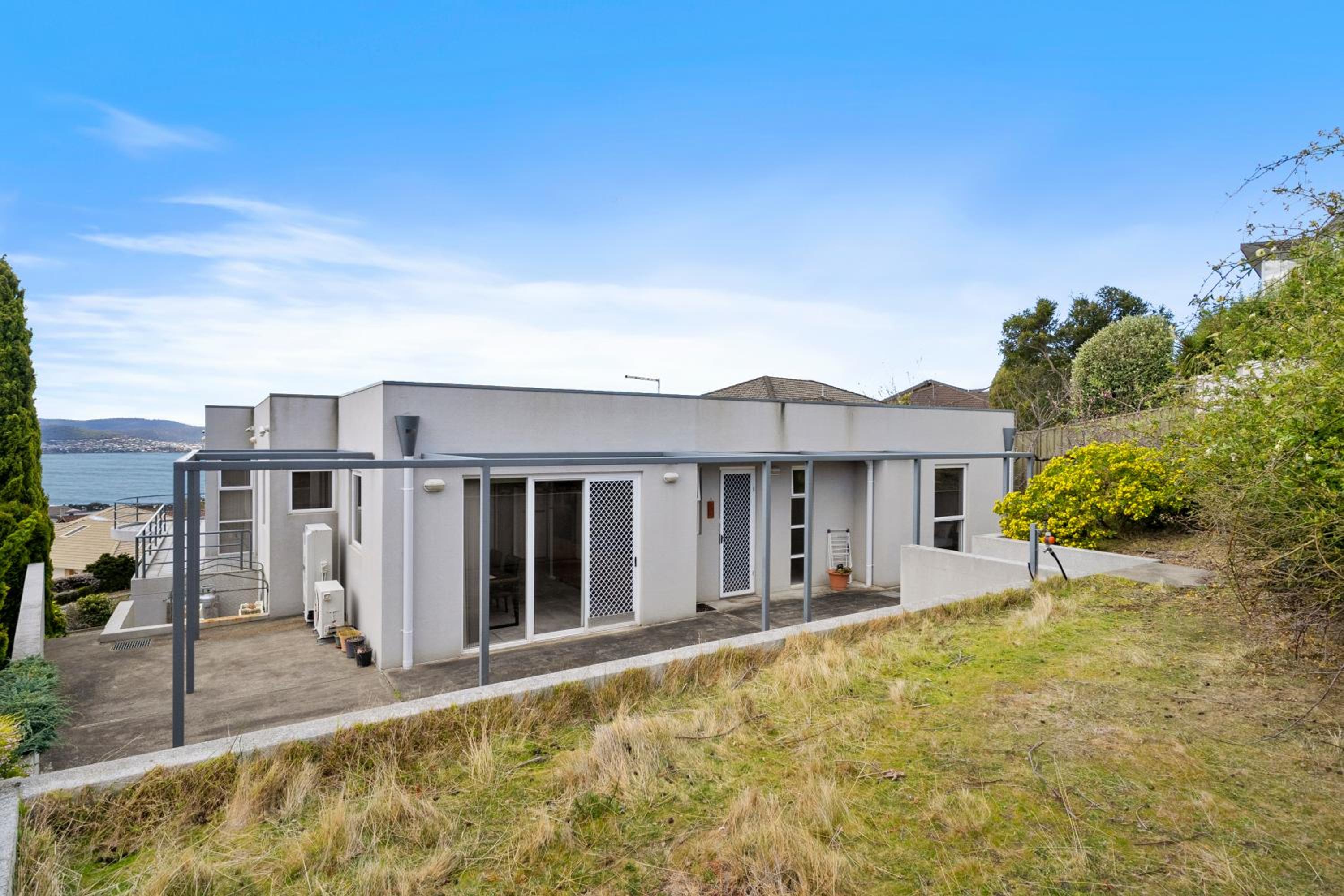 Super nice house with luxury sea view - shared house