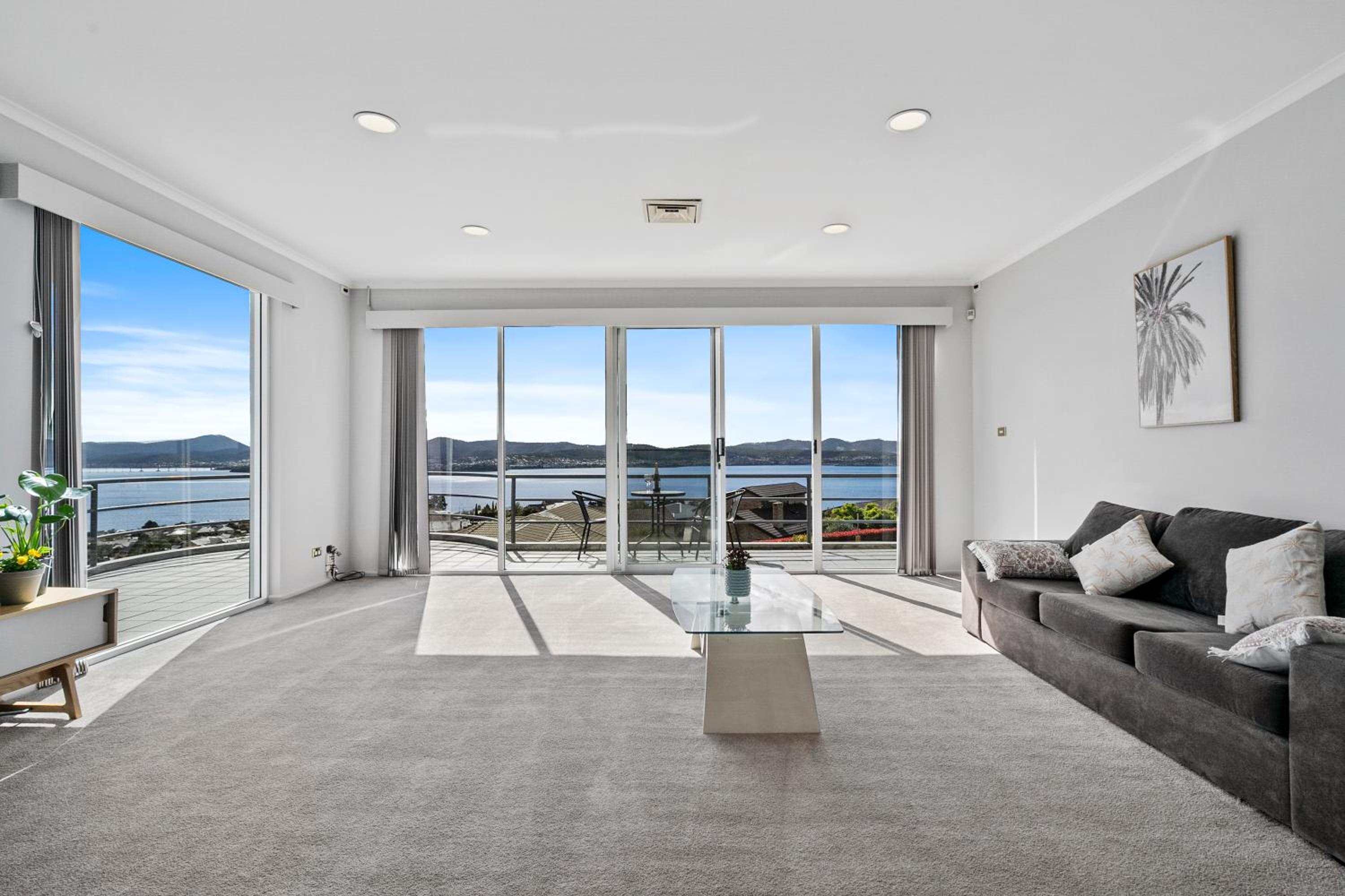 Super nice house with luxury sea view - shared house