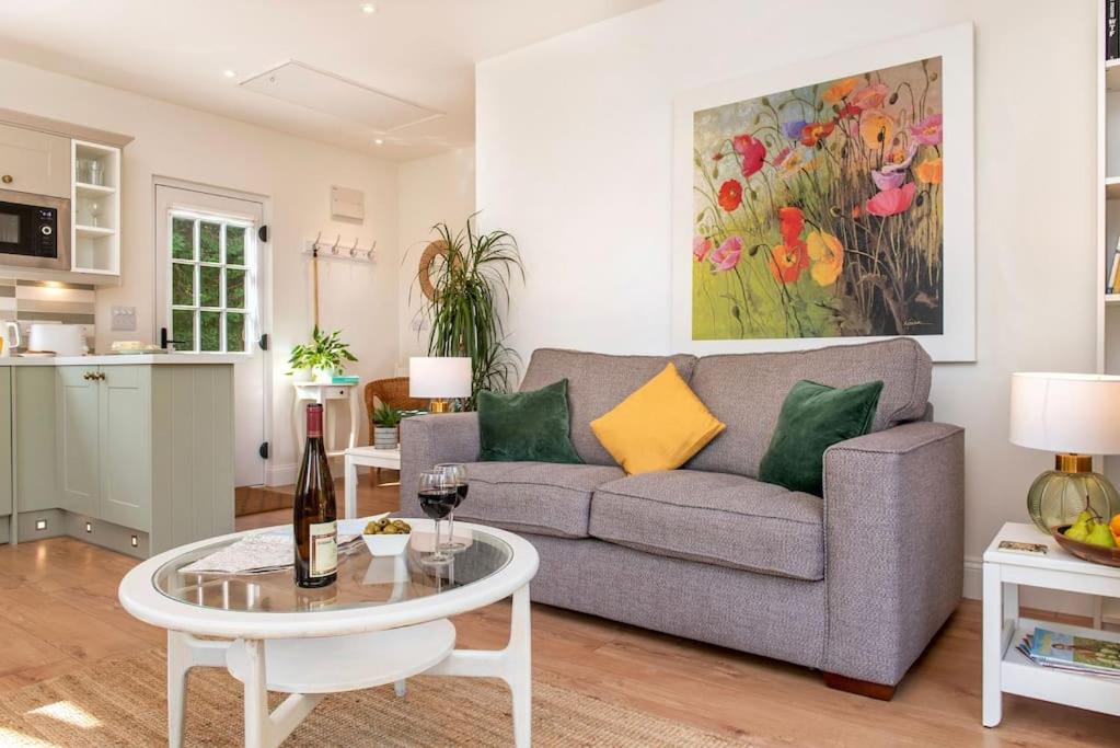 Luxury Country Cottage - Apple Pie Luxury Escapes