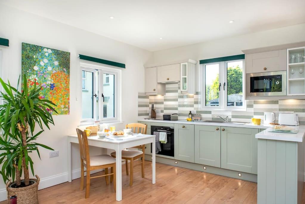 Luxury Country Cottage - Apple Pie Luxury Escapes