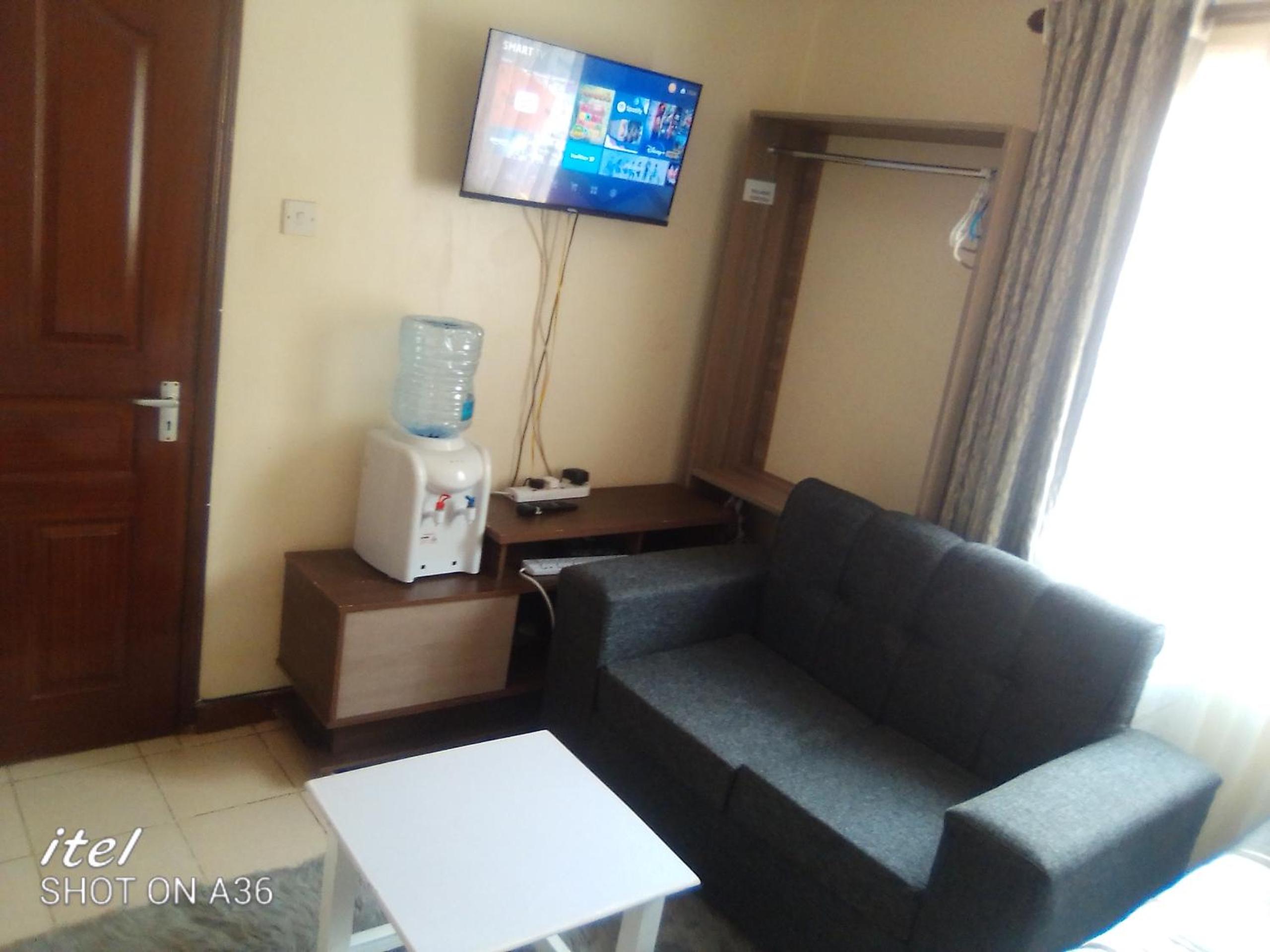 Elegantly furnished studio view 5