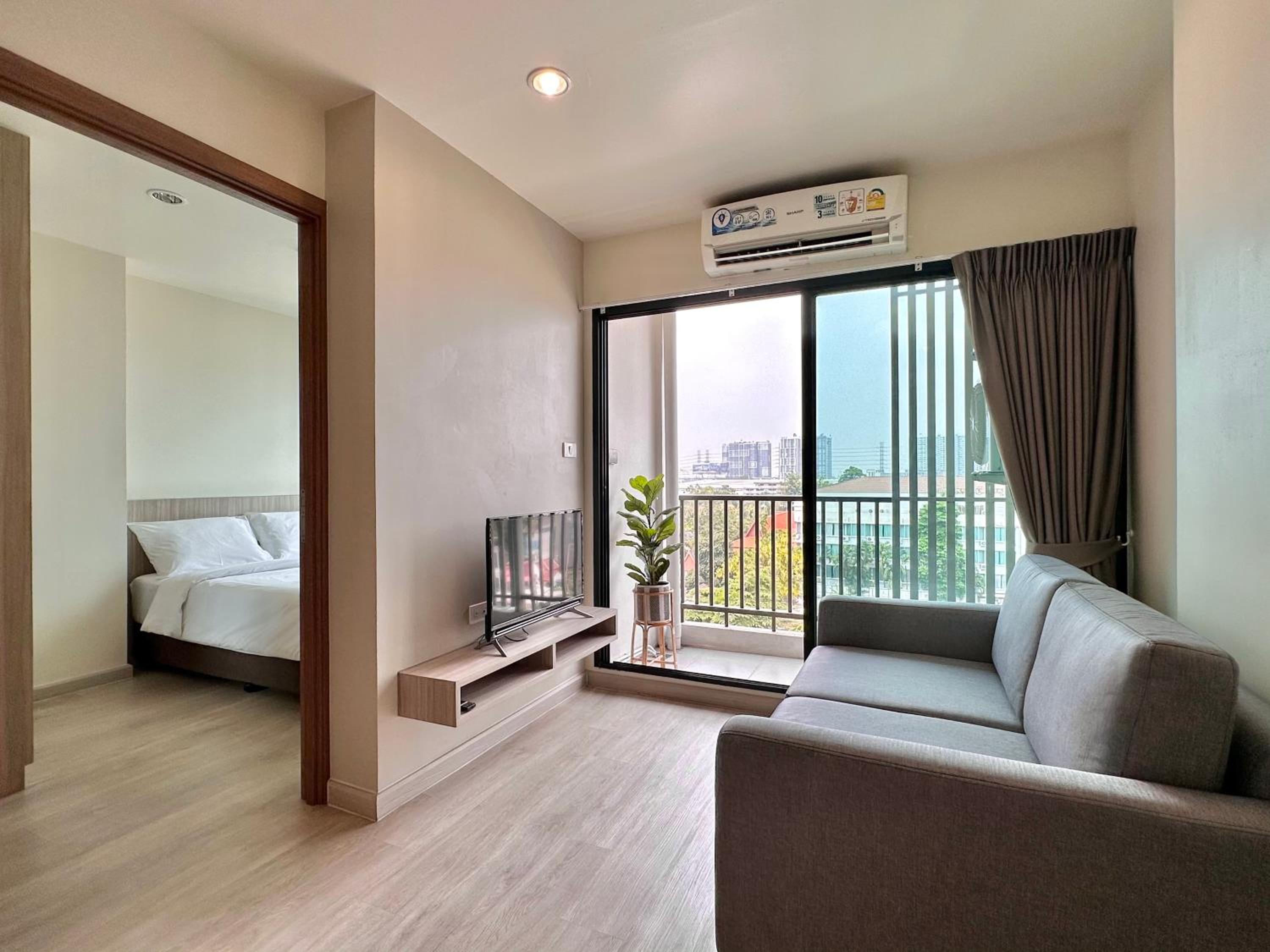 The View Chaengwattana 14