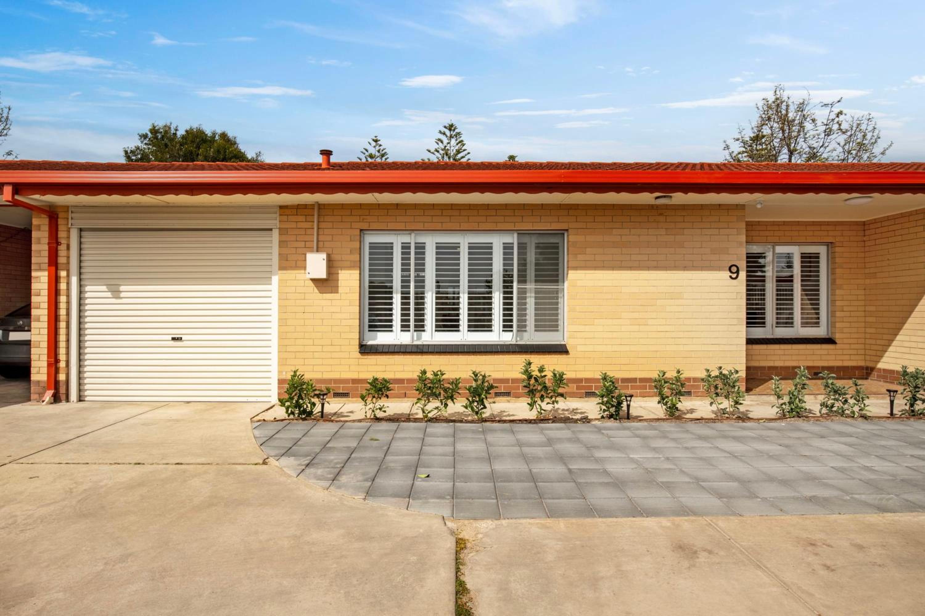 Frankie's Retreat Henley Beach