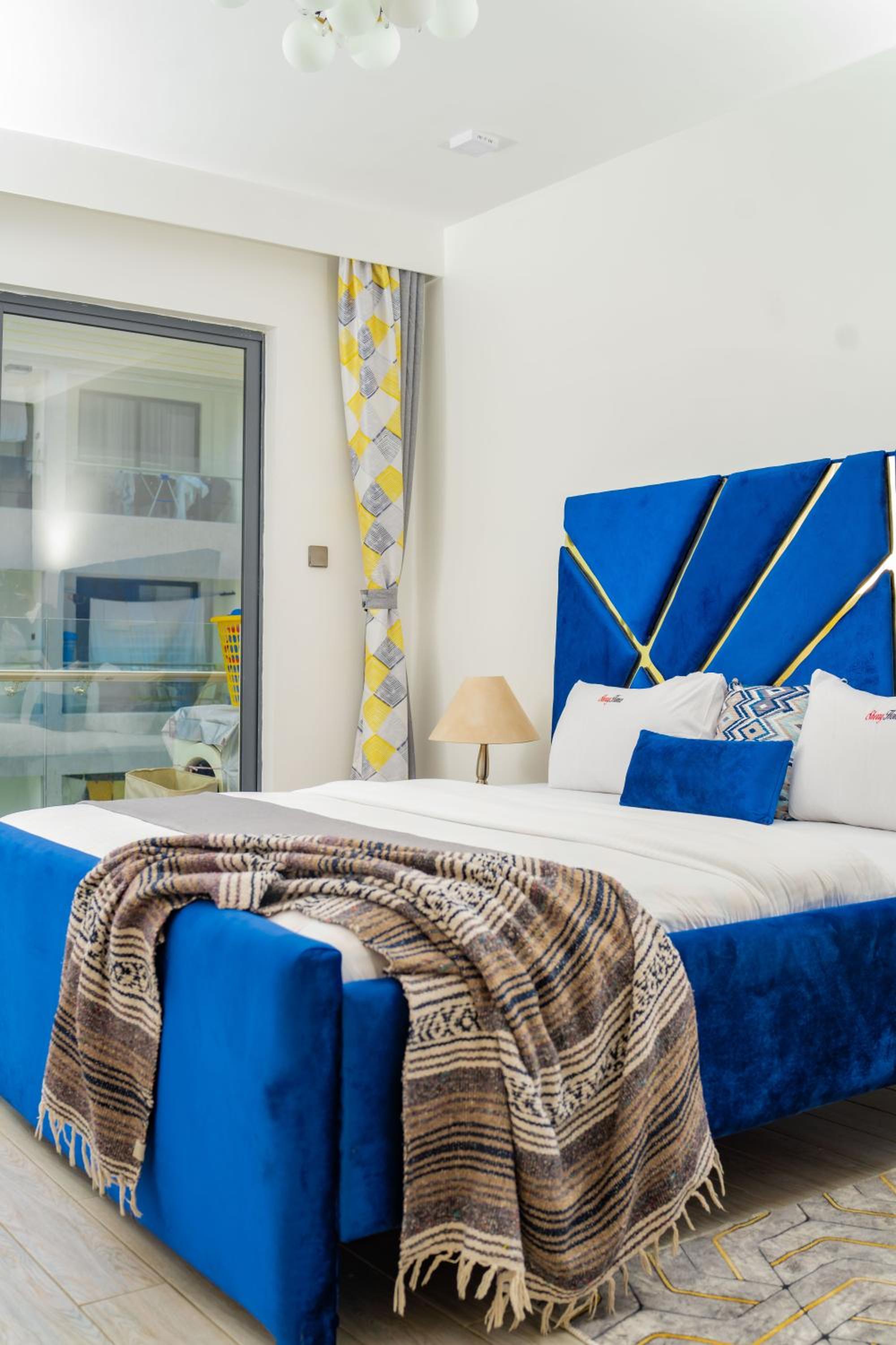 Staroot Residency 1 br In Kilimani Wood avenue view 3