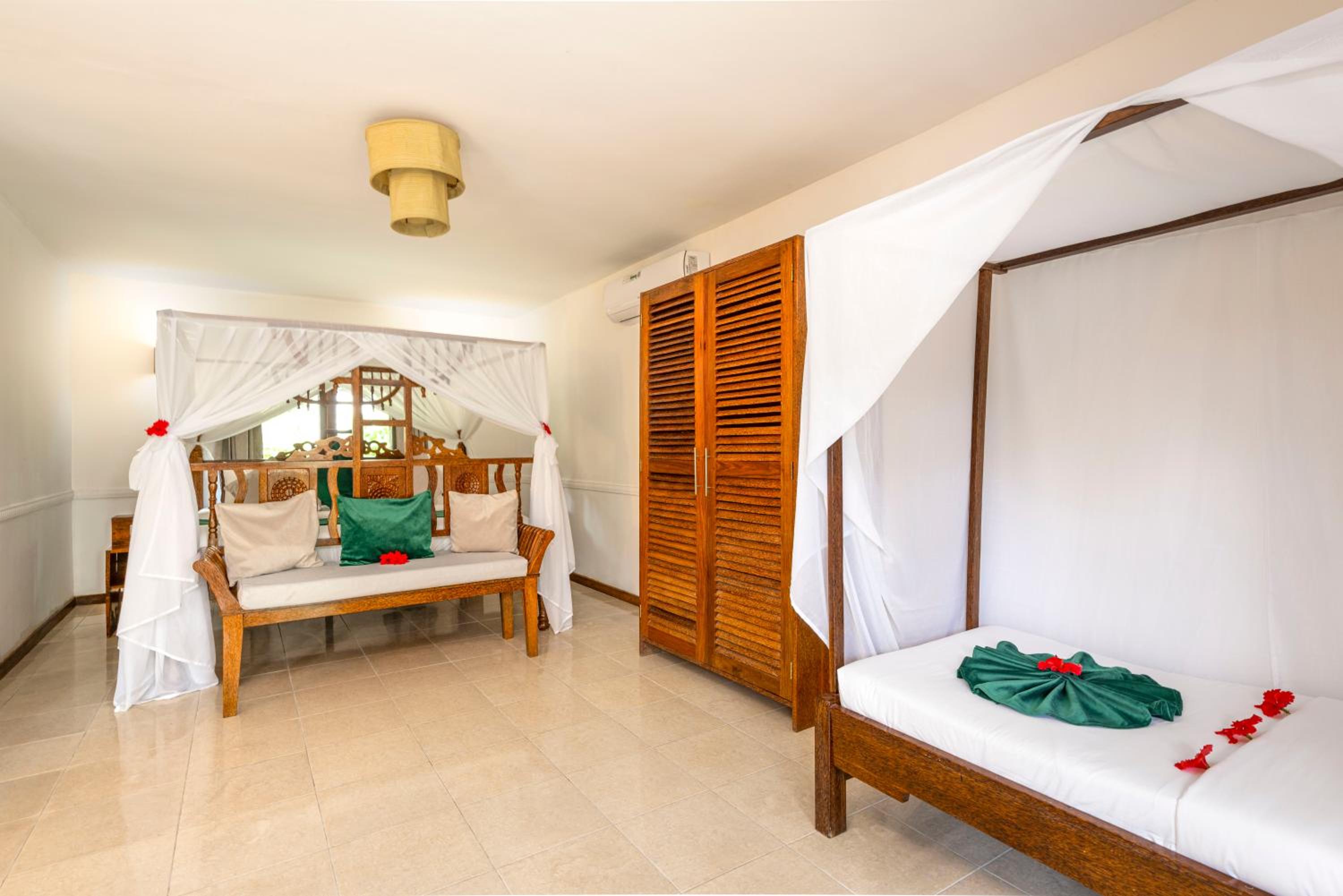 White Paradise Zanzibar