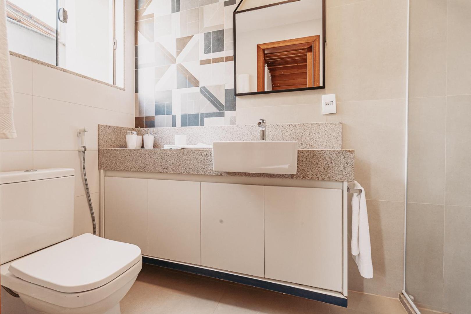 casadecastelhanos, Quadra do MAR de CASTELHANOS, 4 suítes com AR, Churrasqueira, Piscina, Hidromassagem, Cozinha INTEGRADA GOURMET Ideal para FAMÍLIA E AMI