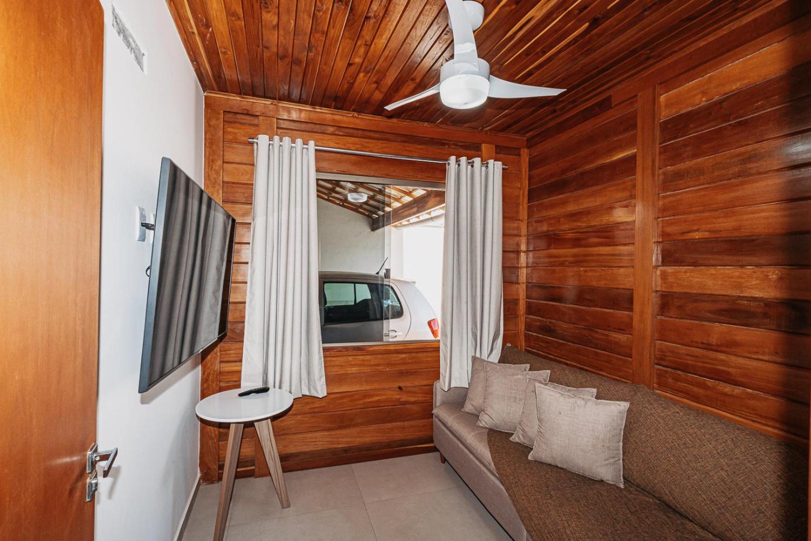 casadecastelhanos, Quadra do MAR de CASTELHANOS, 4 suítes com AR, Churrasqueira, Piscina, Hidromassagem, Cozinha INTEGRADA GOURMET Ideal para FAMÍLIA E AMI