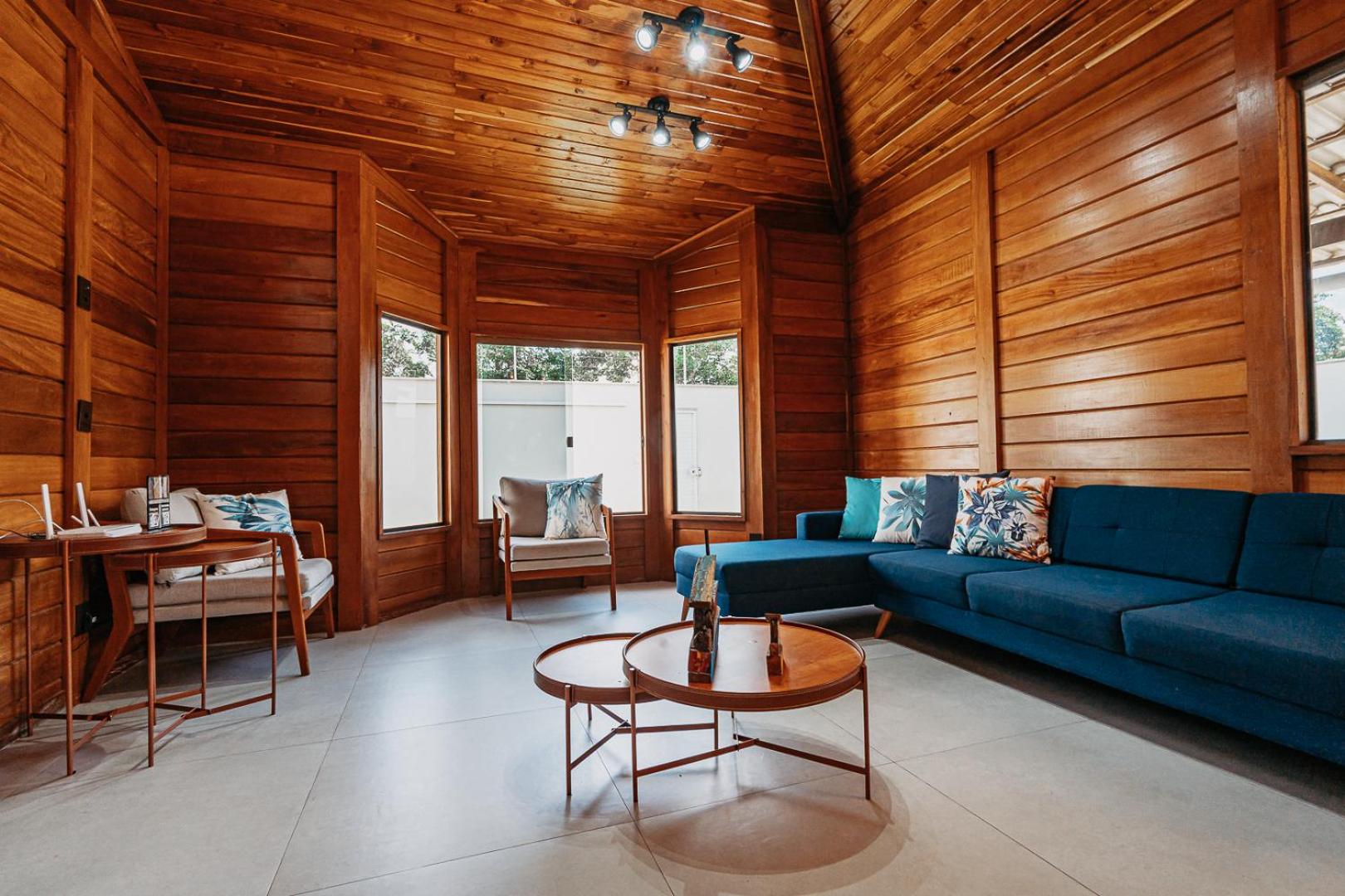 casadecastelhanos, Quadra do MAR de CASTELHANOS, 4 suítes com AR, Churrasqueira, Piscina, Hidromassagem, Cozinha INTEGRADA GOURMET Ideal para FAMÍLIA E AMI