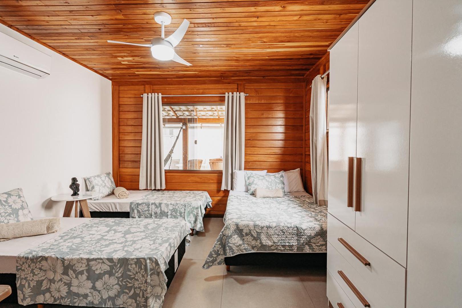casadecastelhanos, Quadra do MAR de CASTELHANOS, 4 suítes com AR, Churrasqueira, Piscina, Hidromassagem, Cozinha INTEGRADA GOURMET Ideal para FAMÍLIA E AMI