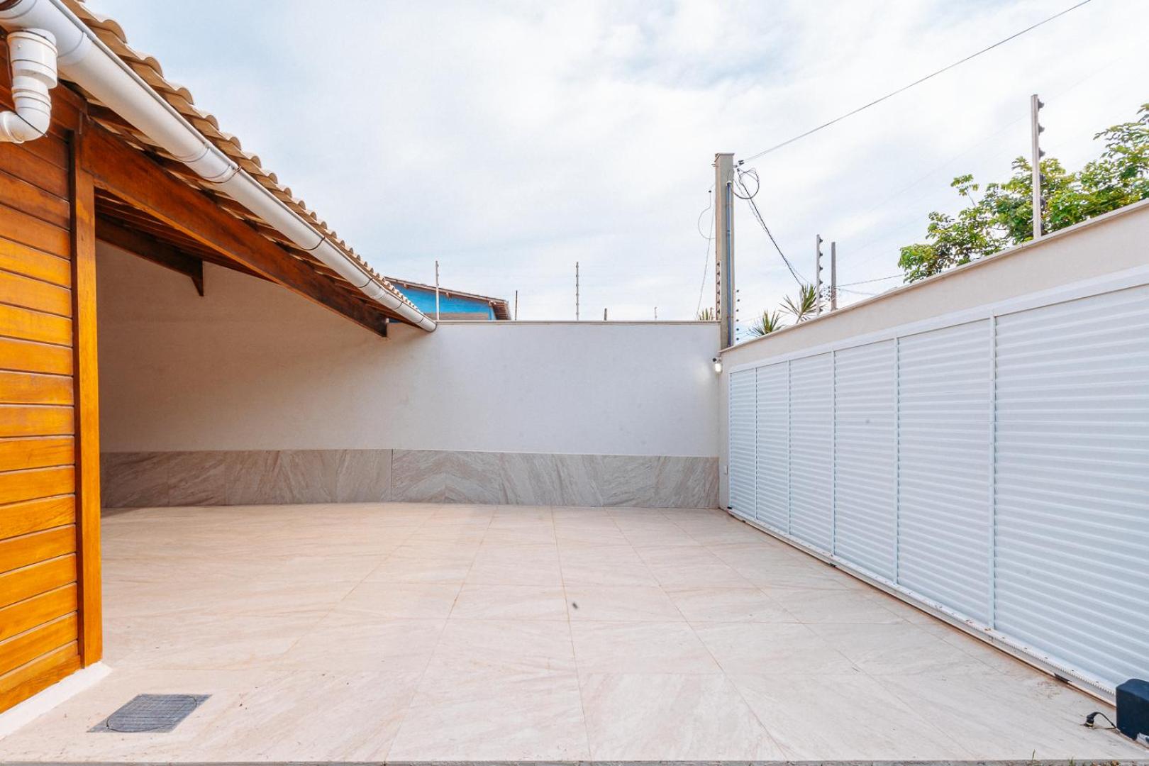 casadecastelhanos, Quadra do MAR de CASTELHANOS, 4 suítes com AR, Churrasqueira, Piscina, Hidromassagem, Cozinha INTEGRADA GOURMET Ideal para FAMÍLIA E AMI