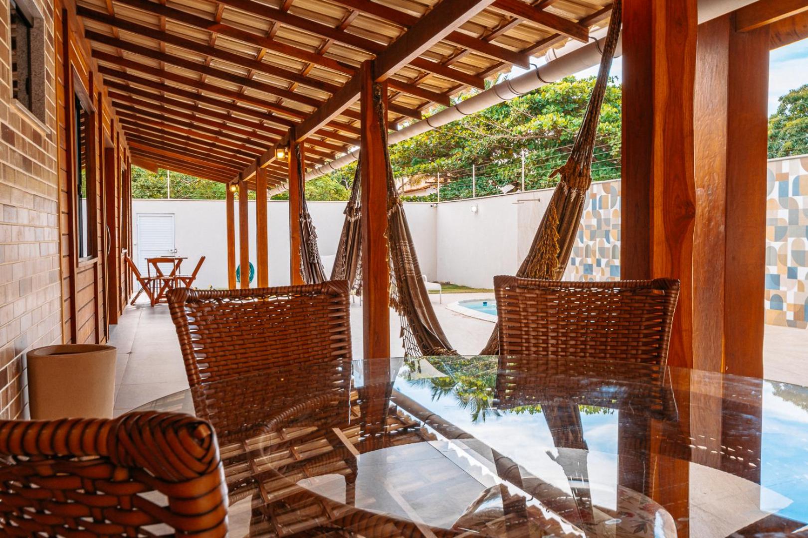 casadecastelhanos, Quadra do MAR de CASTELHANOS, 4 suítes com AR, Churrasqueira, Piscina, Hidromassagem, Cozinha INTEGRADA GOURMET Ideal para FAMÍLIA E AMI