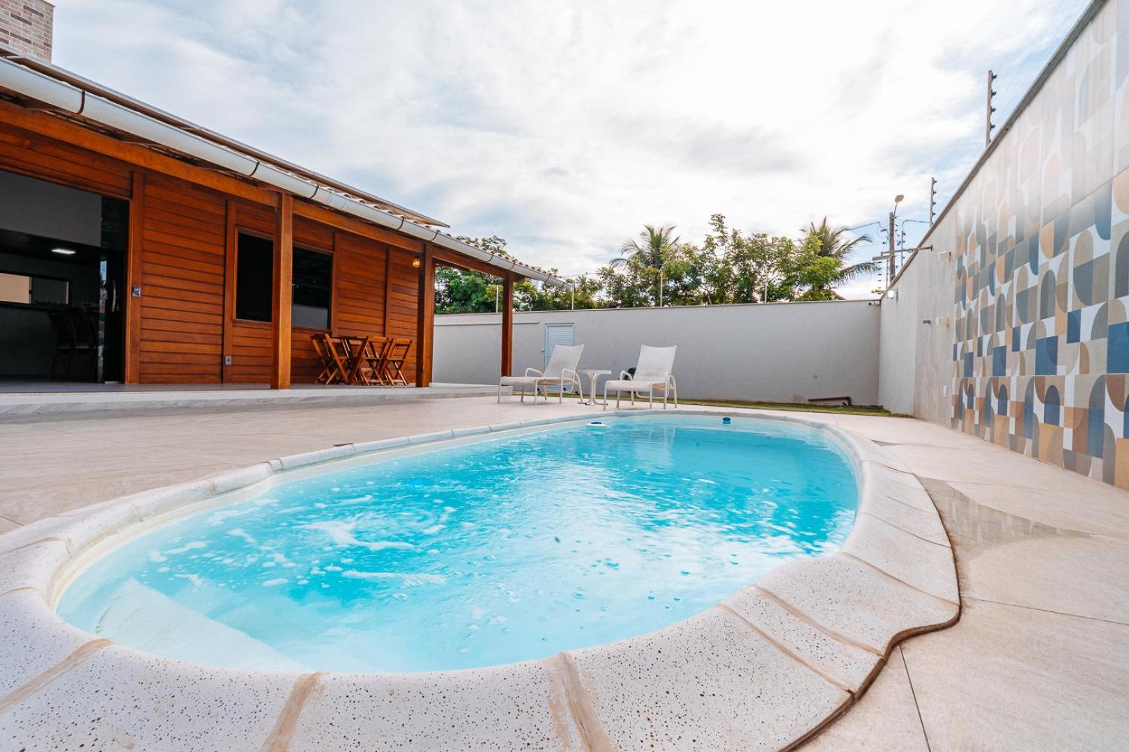casadecastelhanos, Quadra do MAR de CASTELHANOS, 4 suítes com AR, Churrasqueira, Piscina, Hidromassagem, Cozinha INTEGRADA GOURMET Ideal para FAMÍLIA E AMI