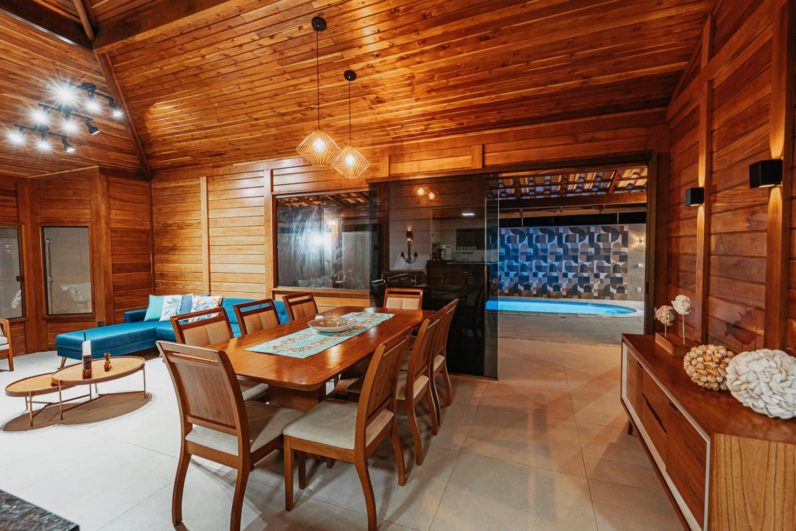 casadecastelhanos, Quadra do MAR de CASTELHANOS, 4 suítes com AR, Churrasqueira, Piscina, Hidromassagem, Cozinha INTEGRADA GOURMET Ideal para FAMÍLIA E AMI