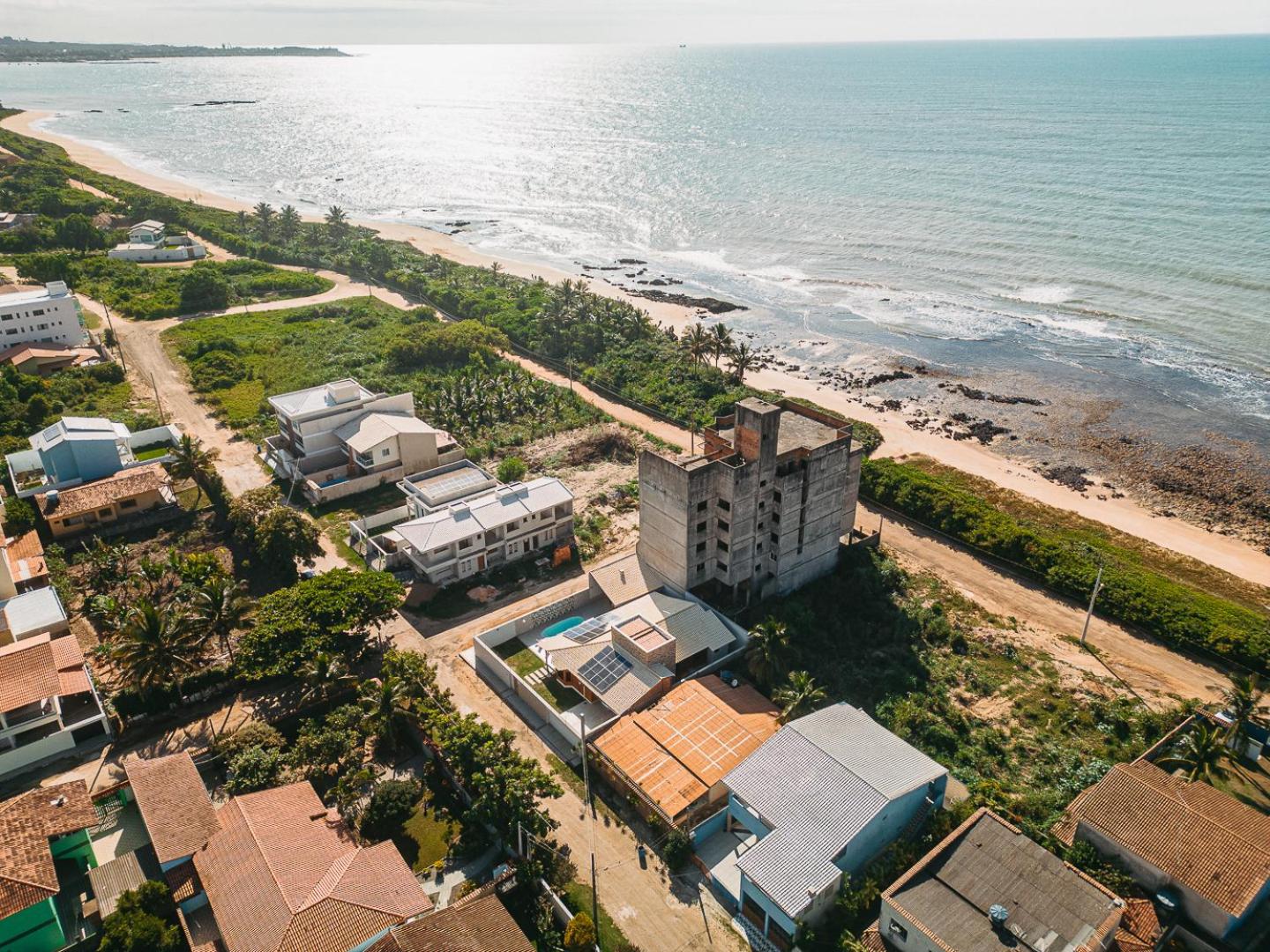 casadecastelhanos, Quadra do MAR de CASTELHANOS, 4 suítes com AR, Churrasqueira, Piscina, Hidromassagem, Cozinha INTEGRADA GOURMET Ideal para FAMÍLIA E AMI