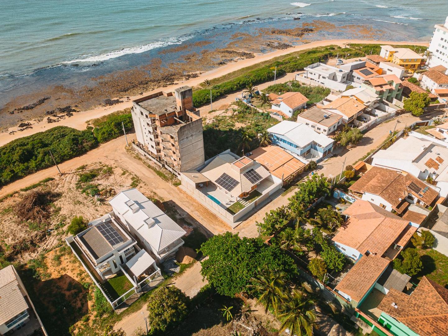 casadecastelhanos, Quadra do MAR de CASTELHANOS, 4 suítes com AR, Churrasqueira, Piscina, Hidromassagem, Cozinha INTEGRADA GOURMET Ideal para FAMÍLIA E AMI