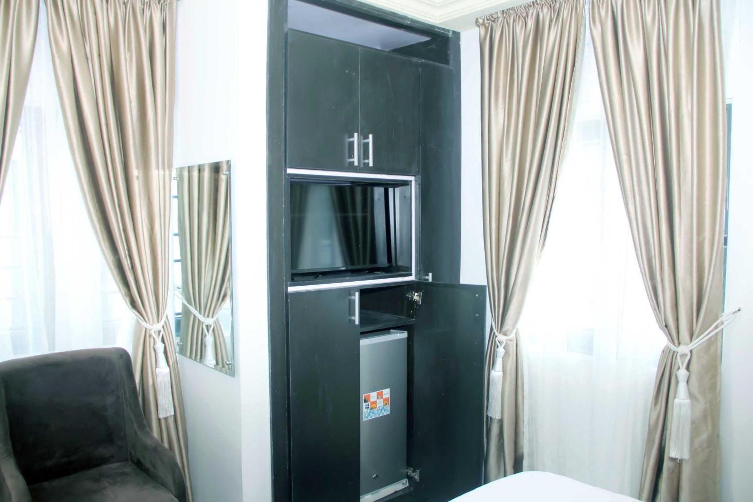 SILVERZB RESORT