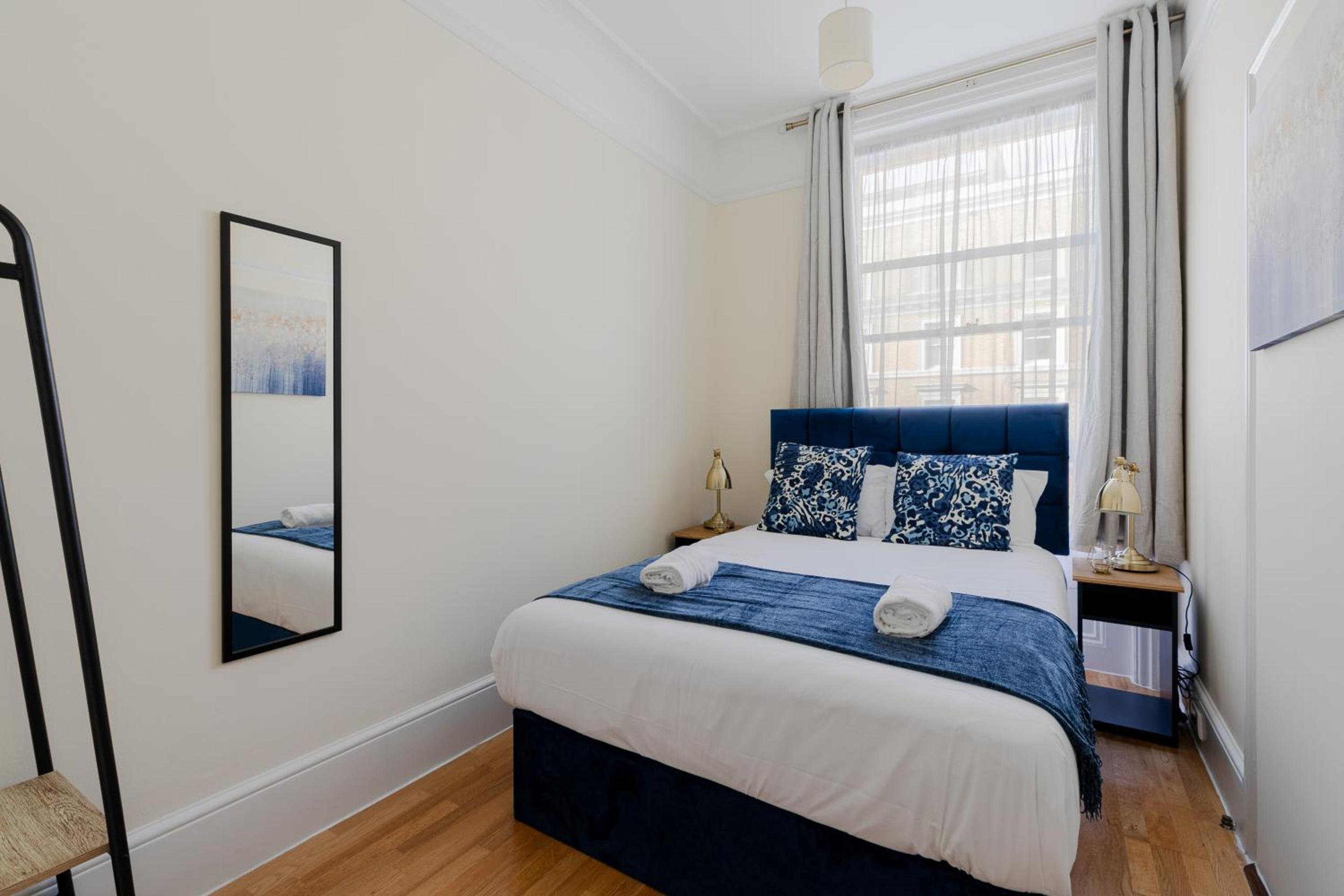 Natural History Museum Apartments