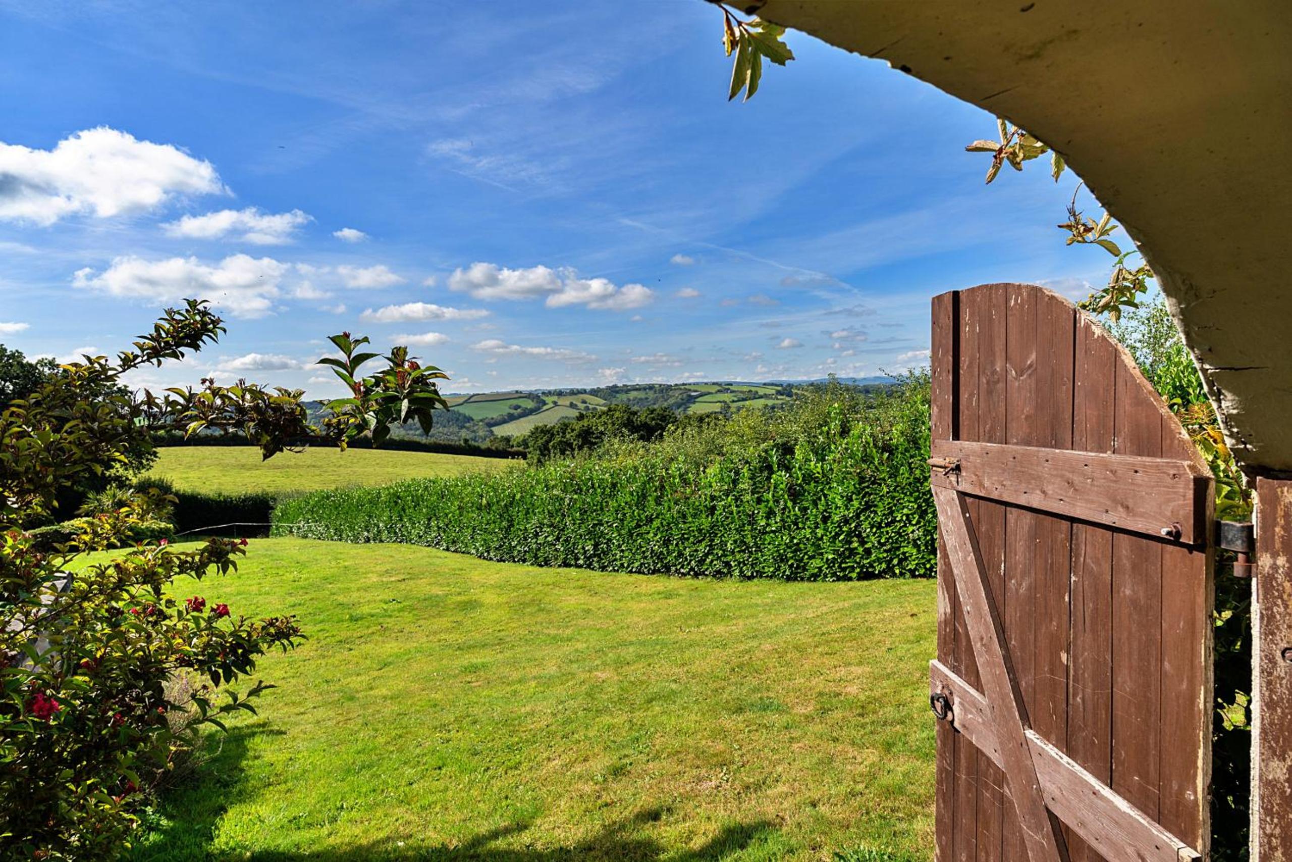 Finest Retreats - Gratton House view 5