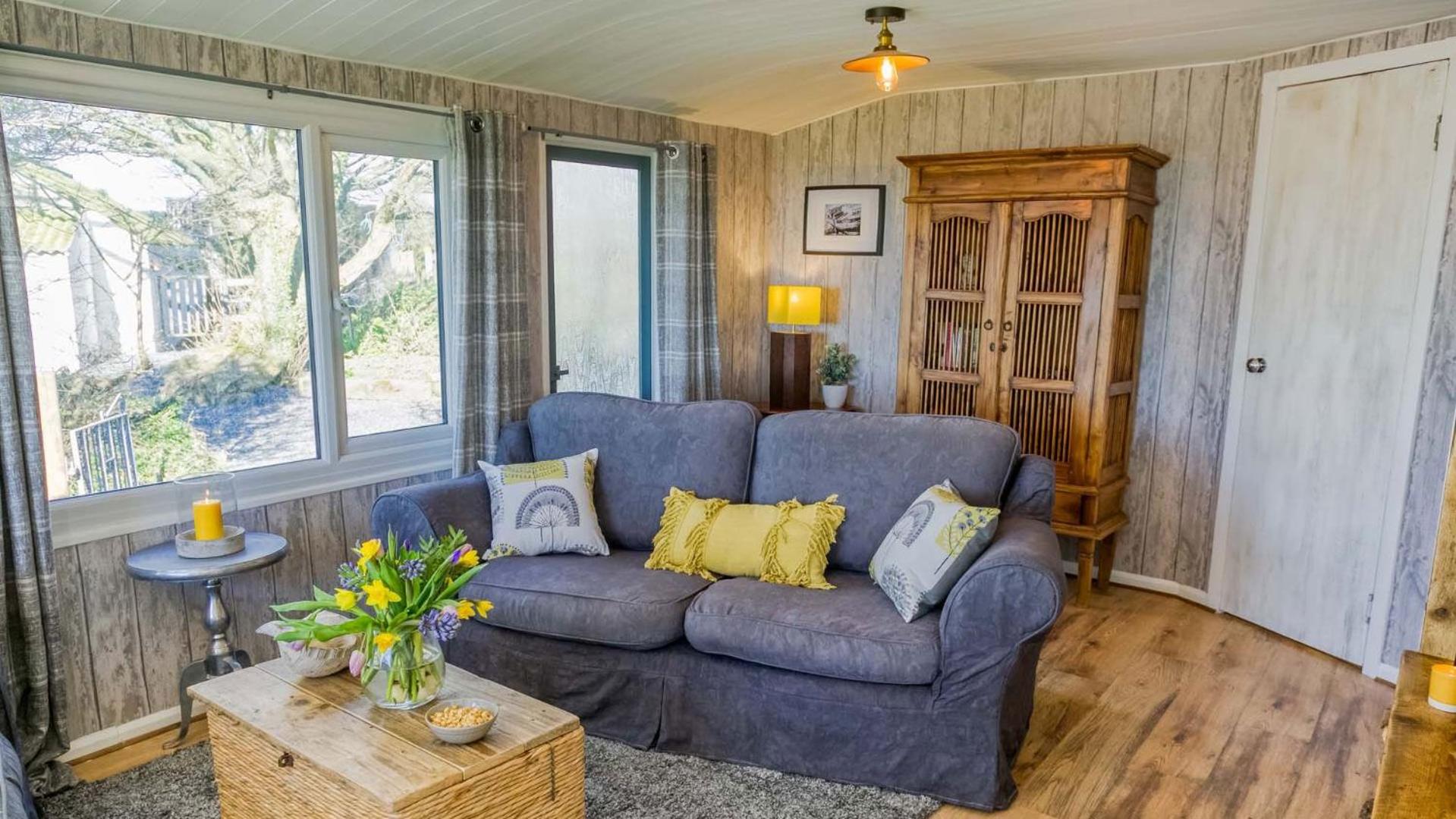 Easter Cabin