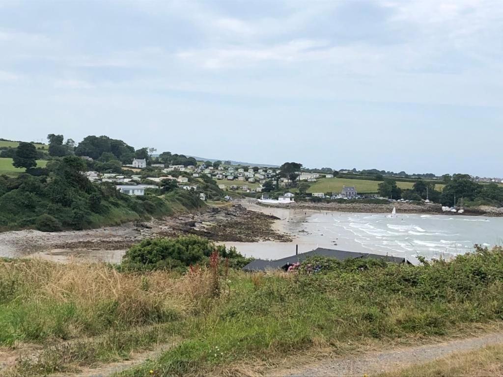 Dinas Cottage