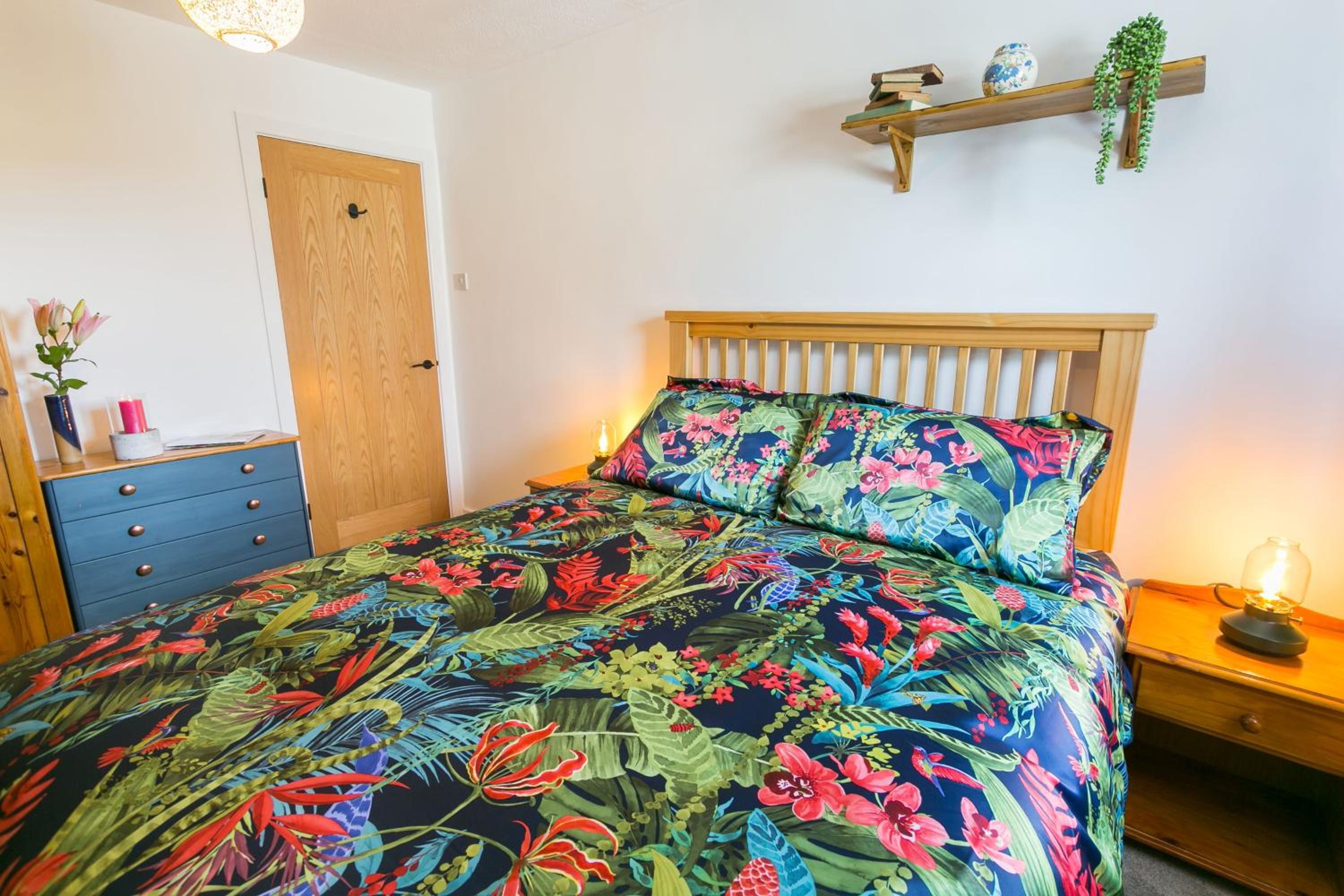 Dinas Cottage