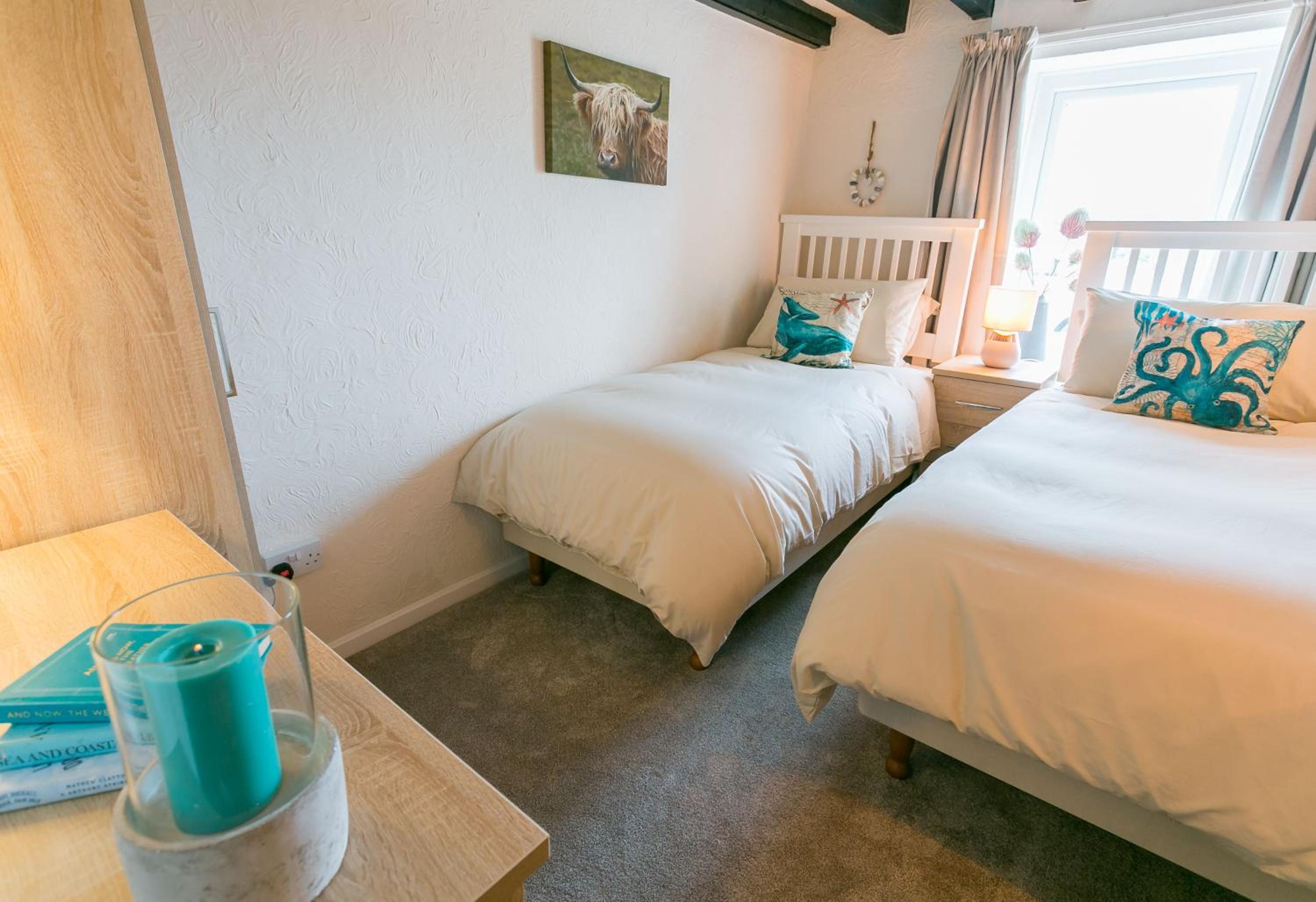 Dinas Cottage