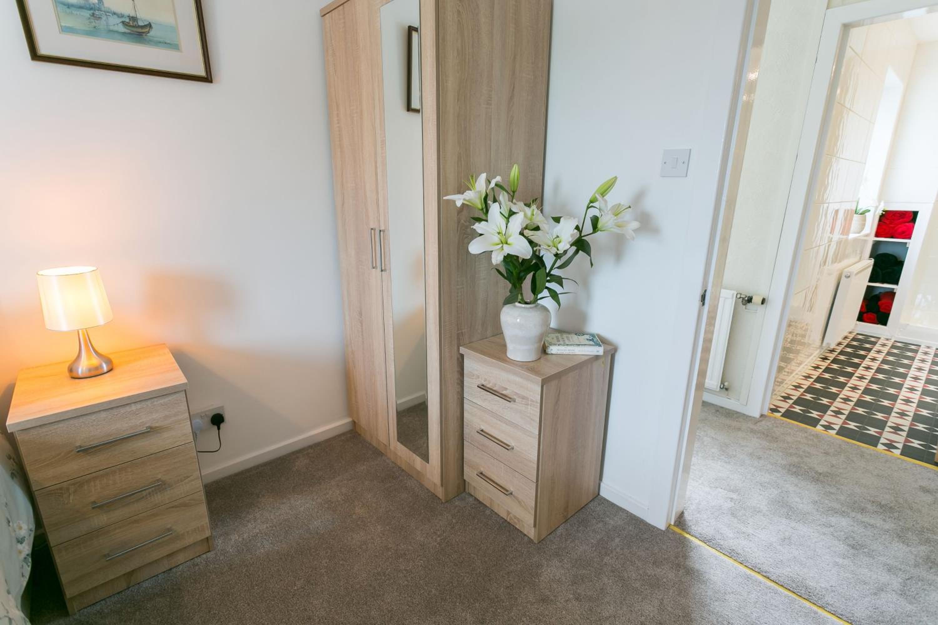 Dinas Cottage