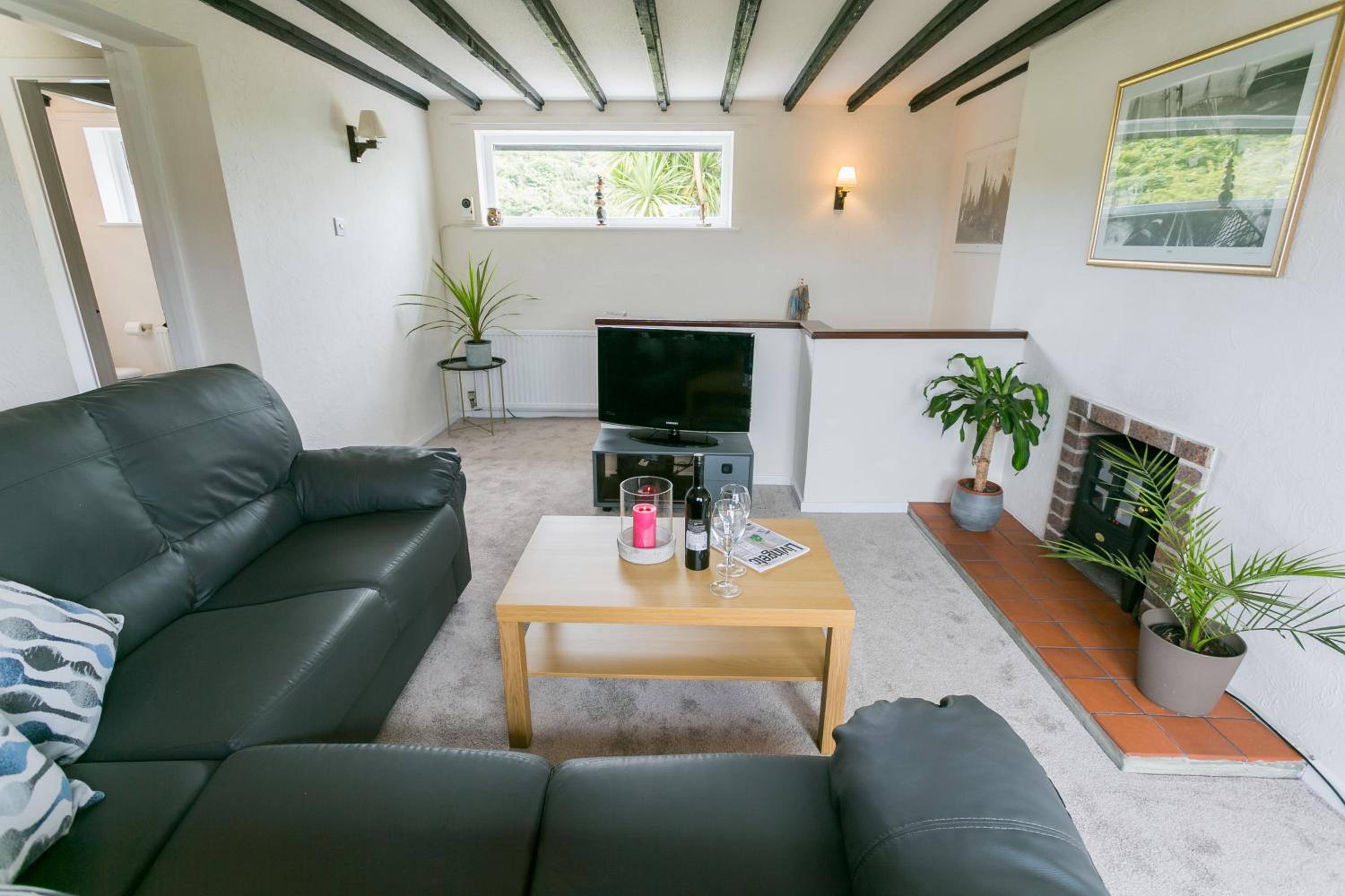 Dinas Cottage