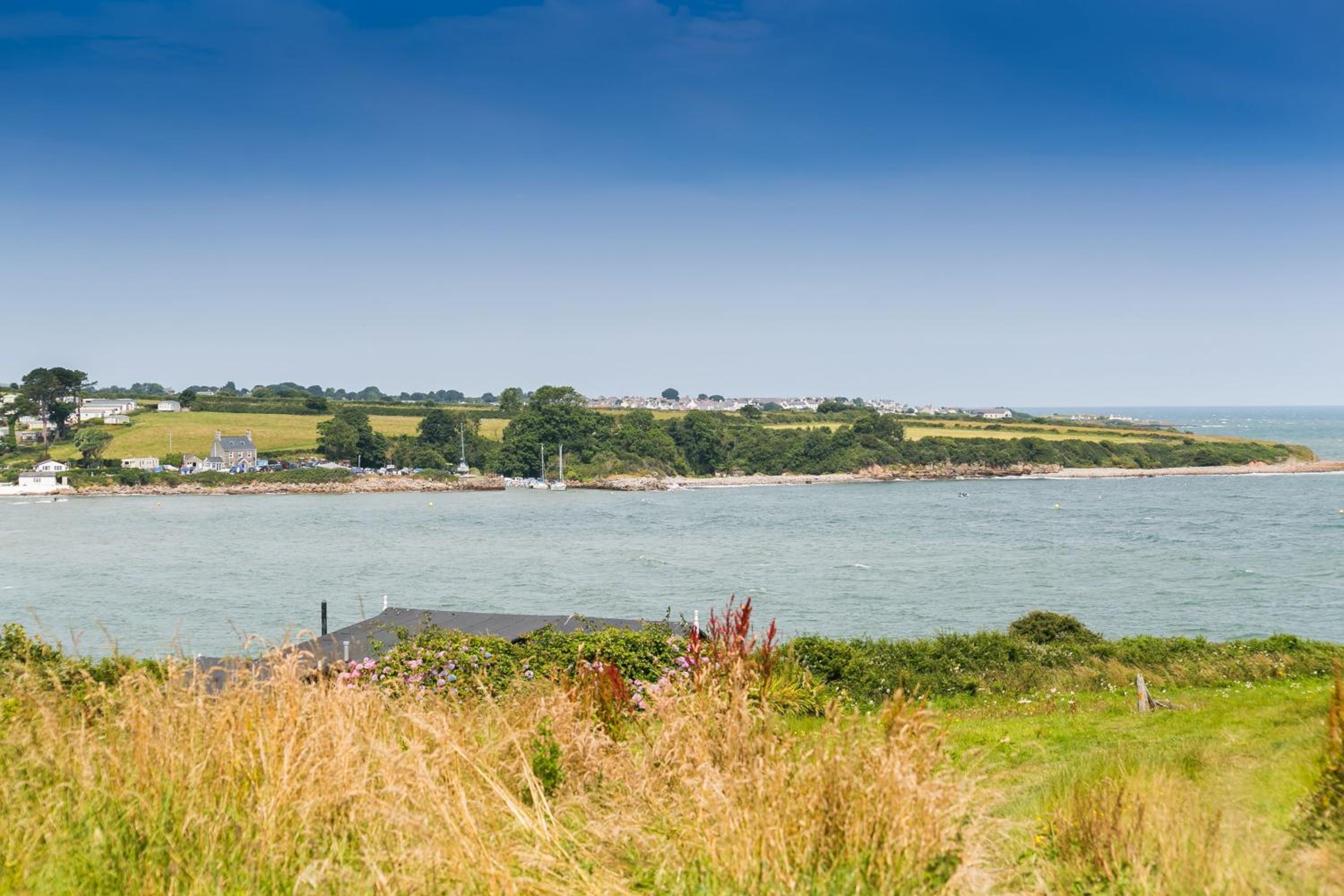 Dinas Cottage