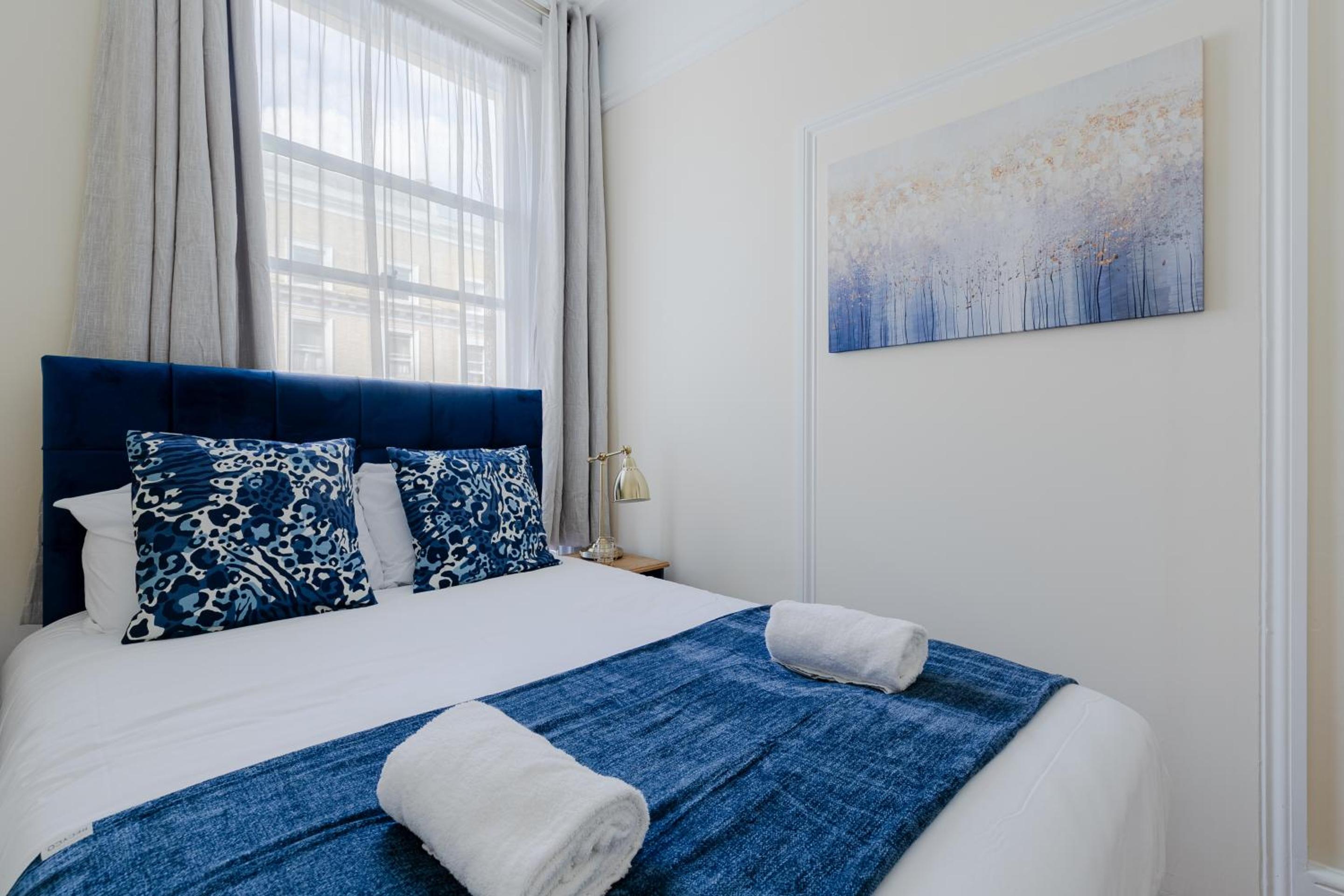 Natural History Museum Apartments