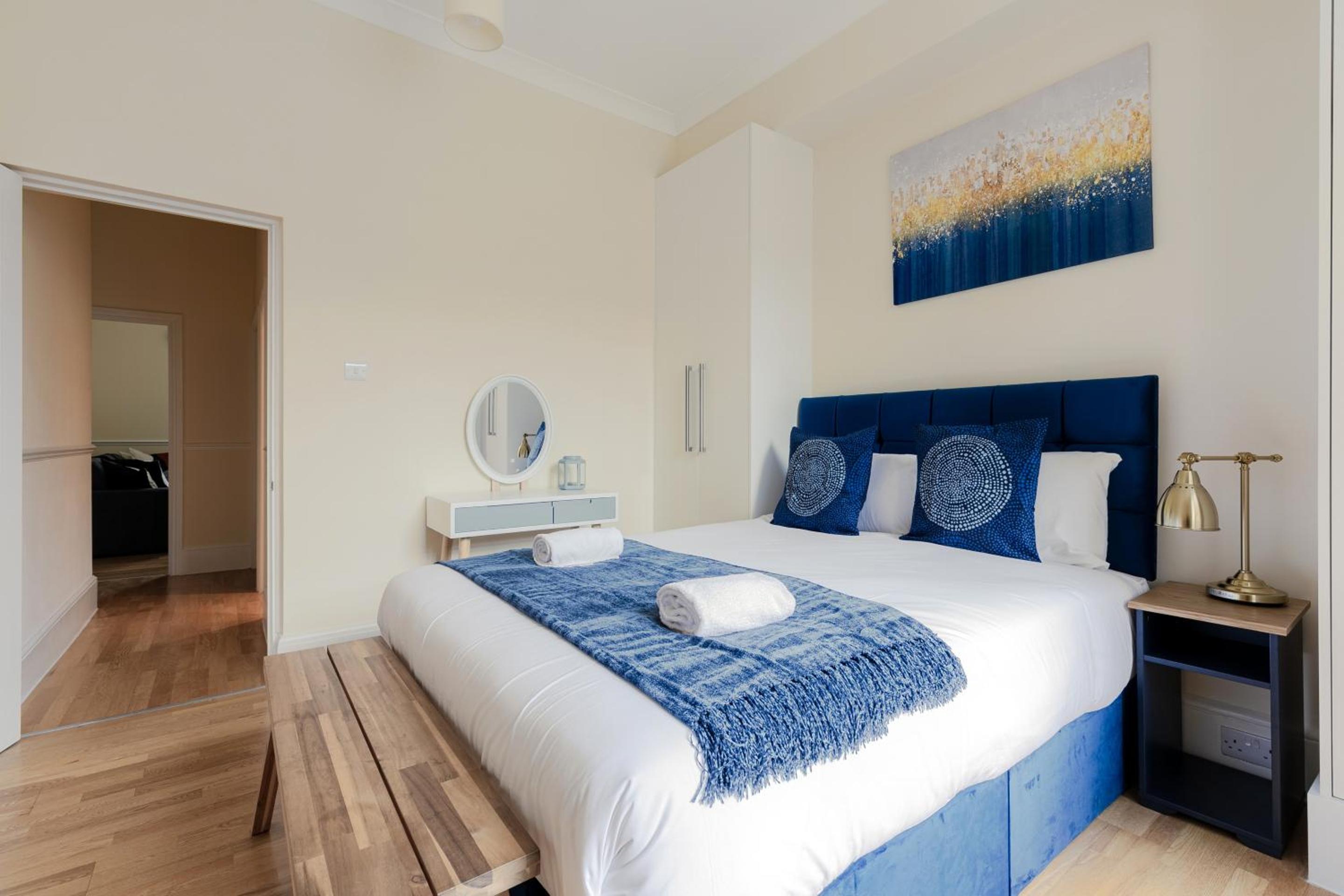 Natural History Museum Apartments